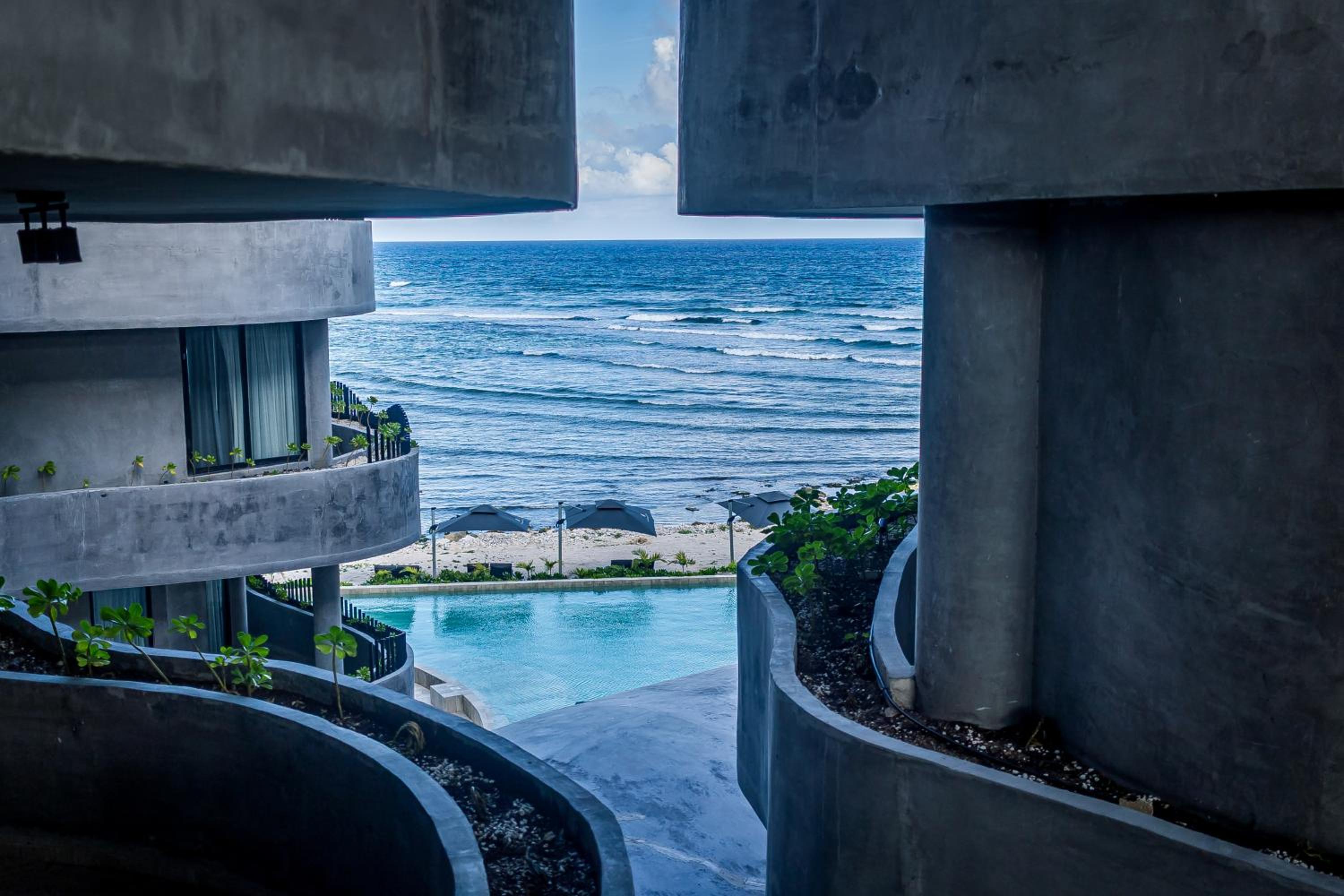 BT Homes - Confort & Naturaleza - Piscina con Vistas al Mar