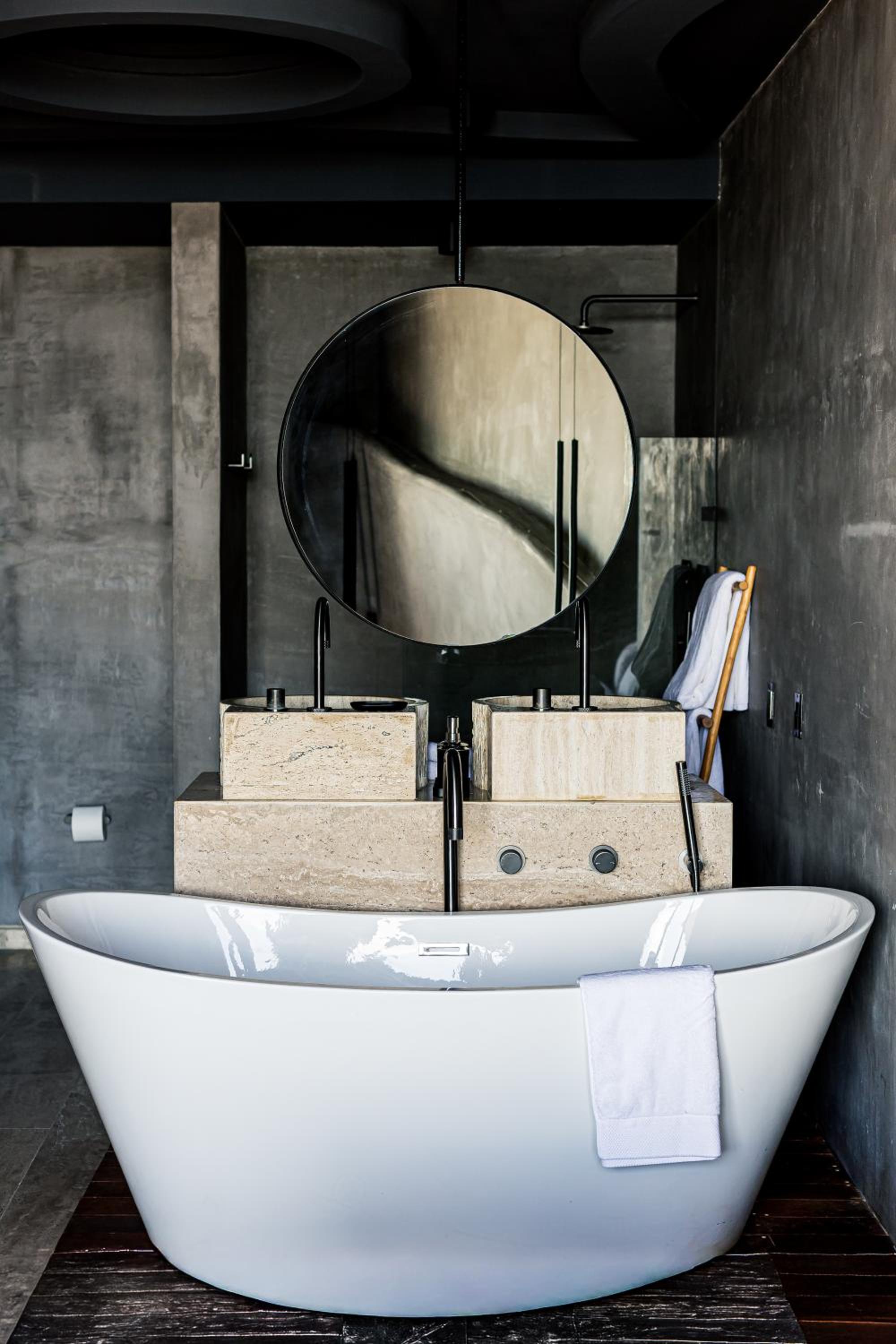 BT Homes - Confort & Naturaleza - Piscina con Vistas al Mar