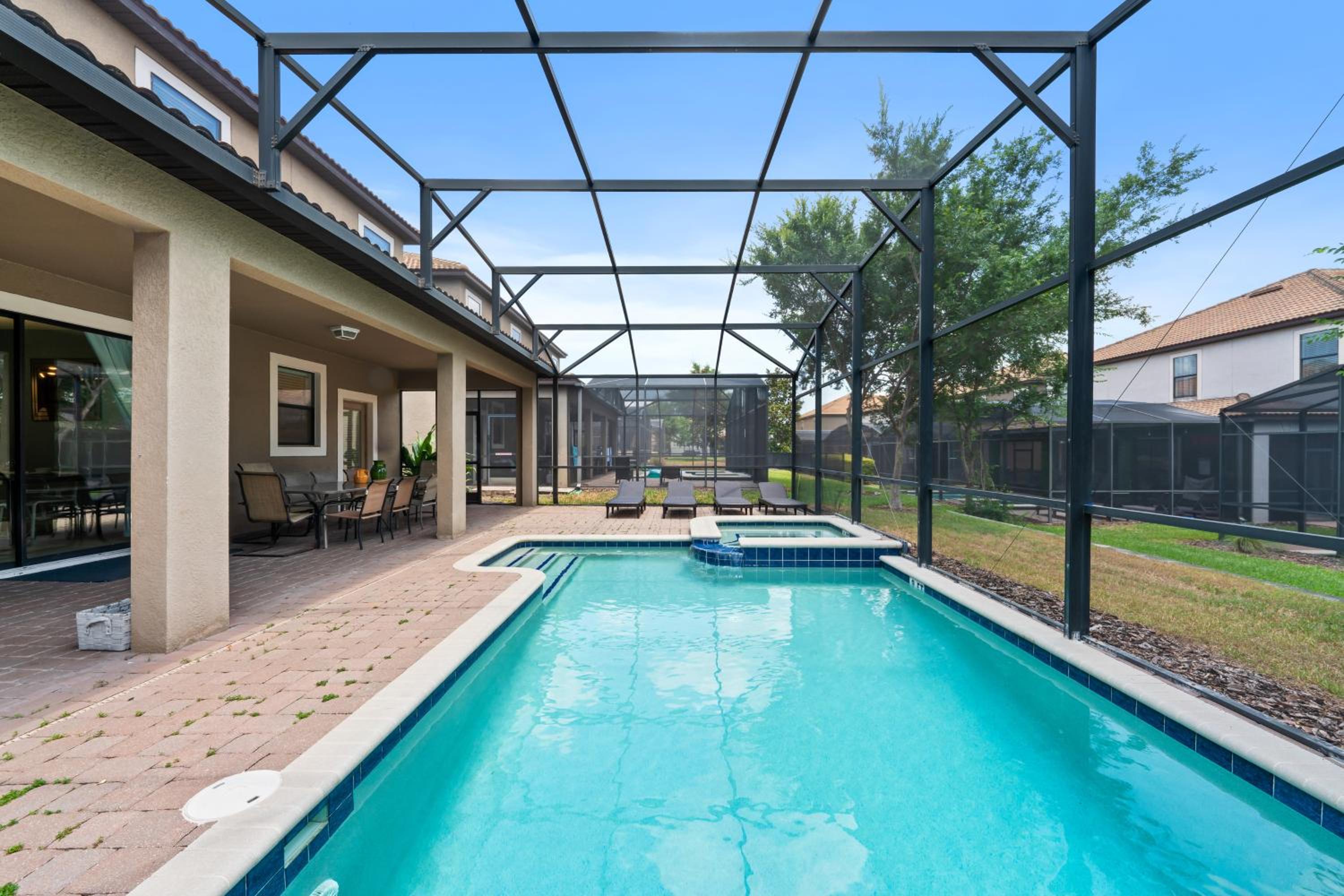 Resort Stay w Pool and Amazing Amenities