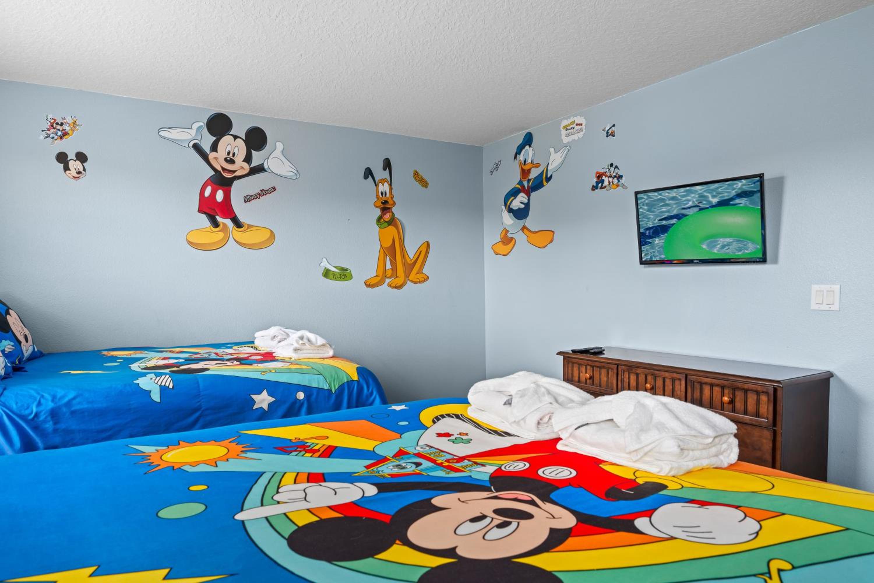 Resort Stay w Pool and Amazing Amenities
