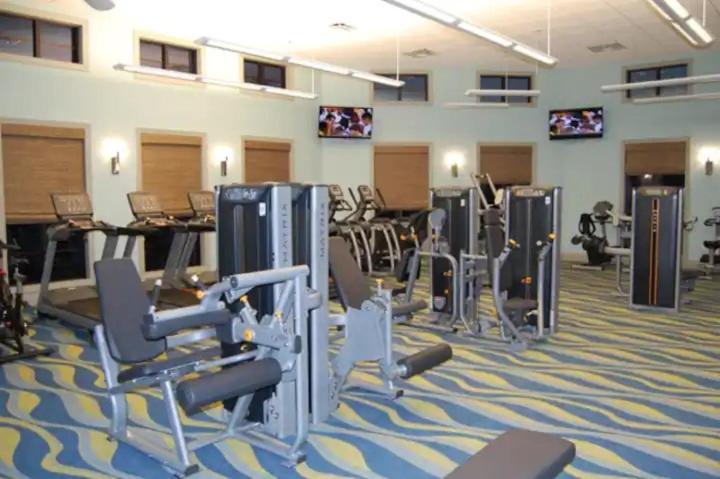 Resort Stay w Pool and Amazing Amenities