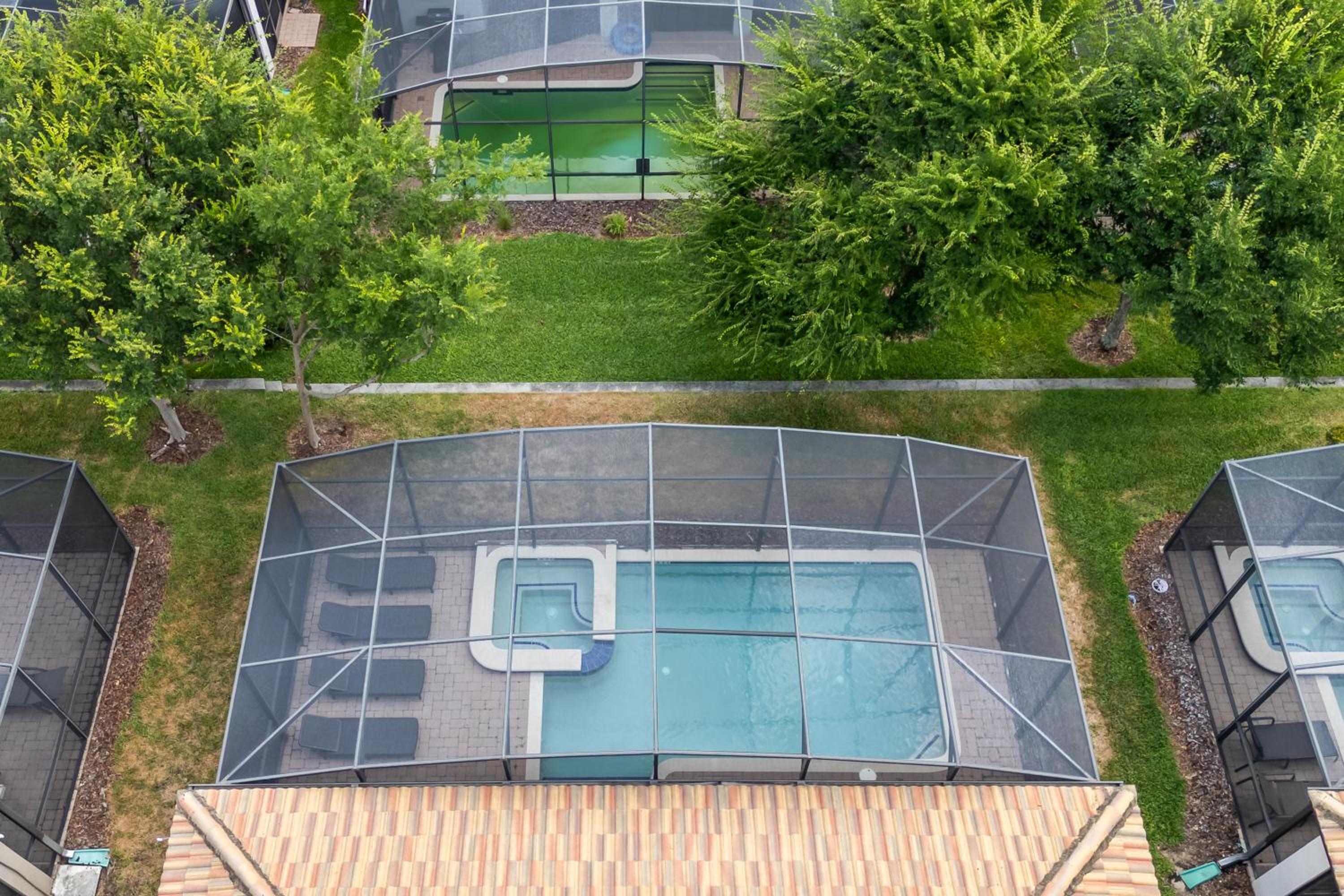 Resort Stay w Pool and Amazing Amenities