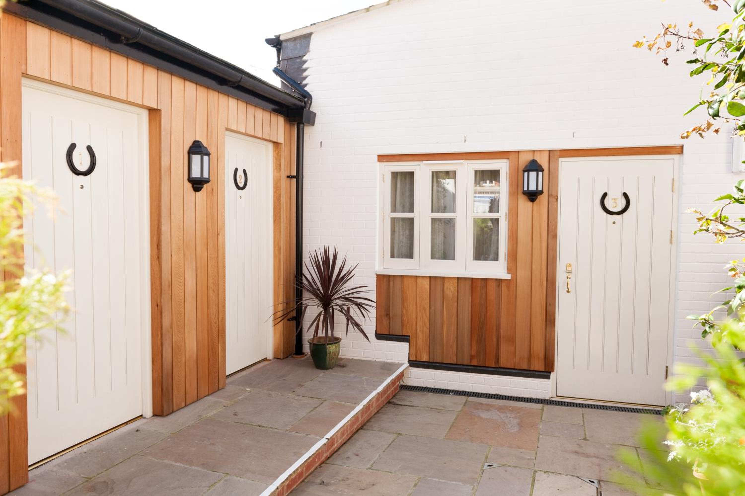 Devizes Vacations - The Pelican Inn - Property Image 4