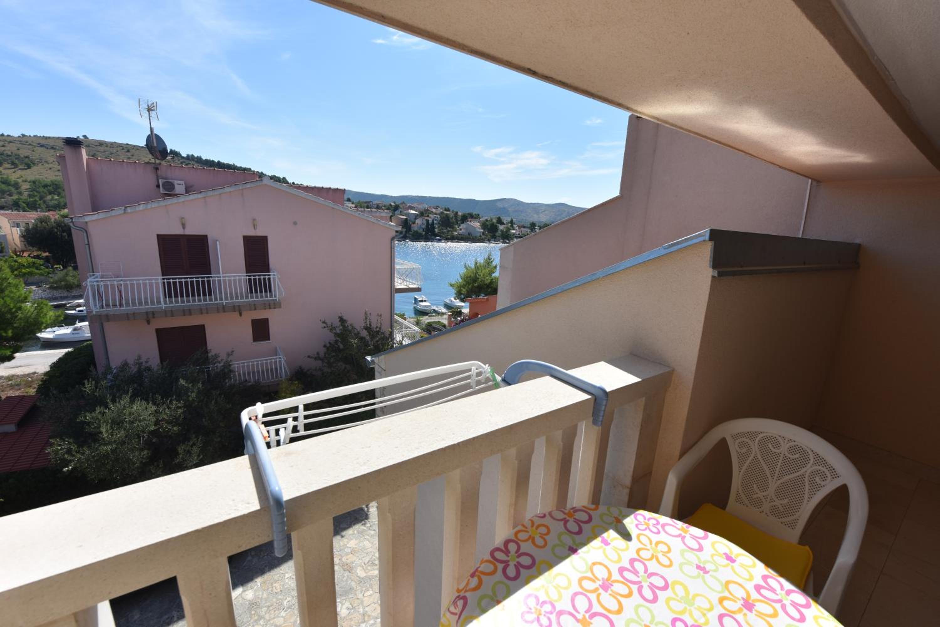 Photo 79