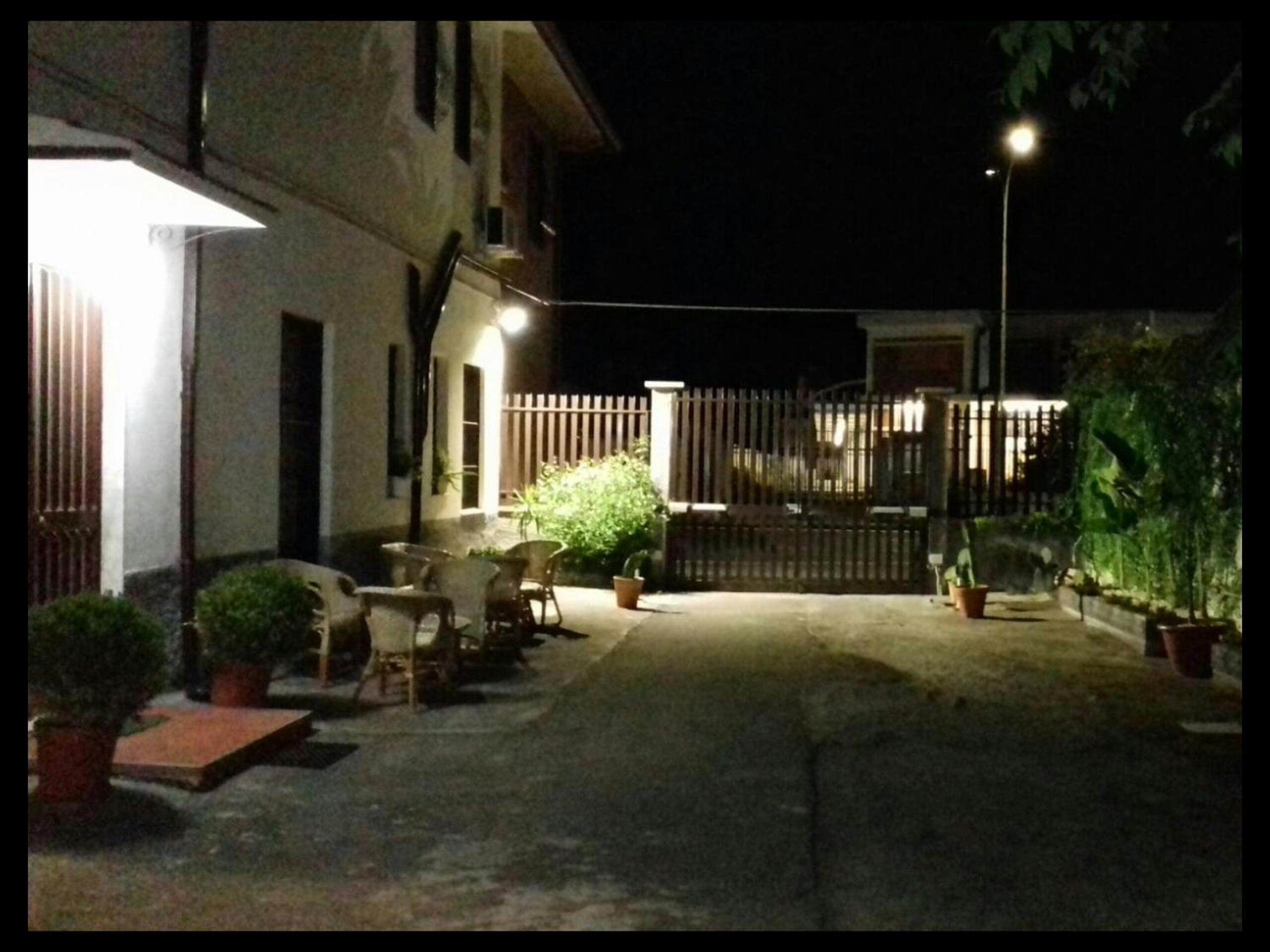 Bed & Breakfast Fontanarossa Airport -Private Parking-
