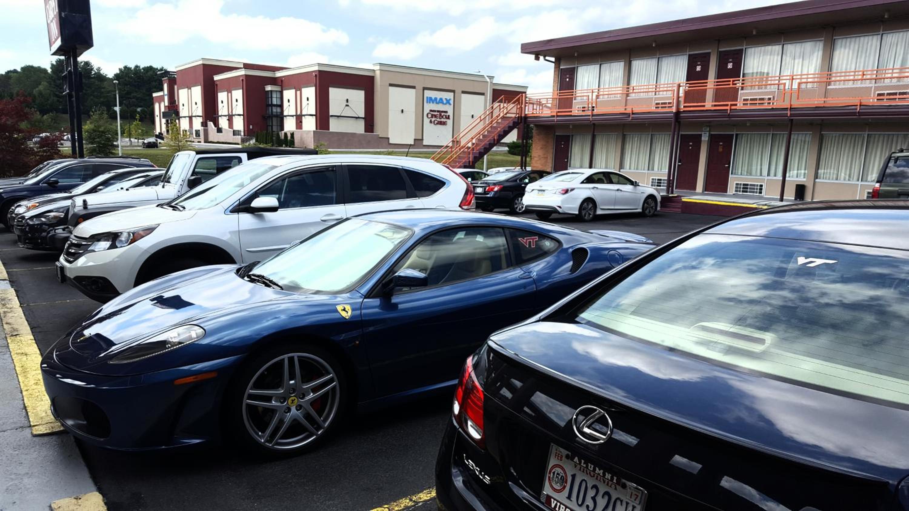 Red Carpet Inn - Blacksburg
