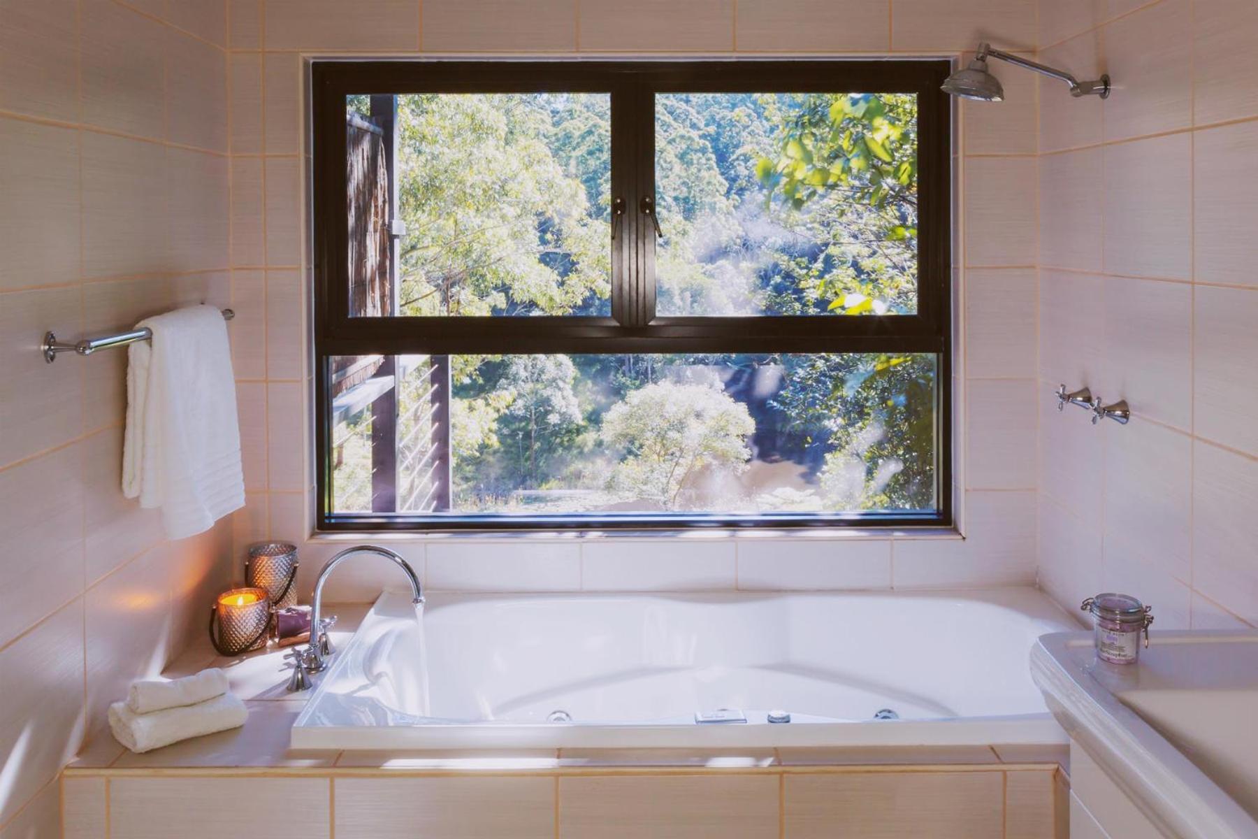 Whispering Valley Cottage Retreat