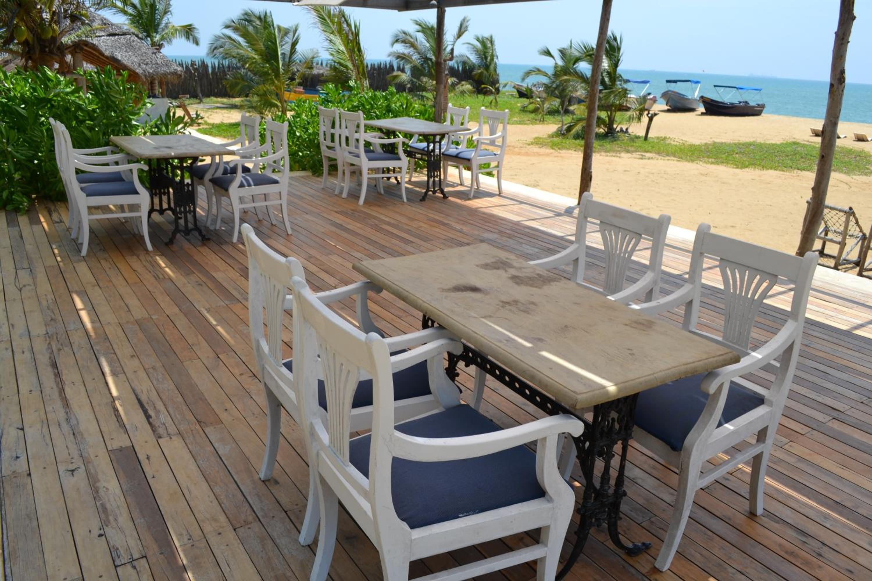 Dolphin Beach Resort