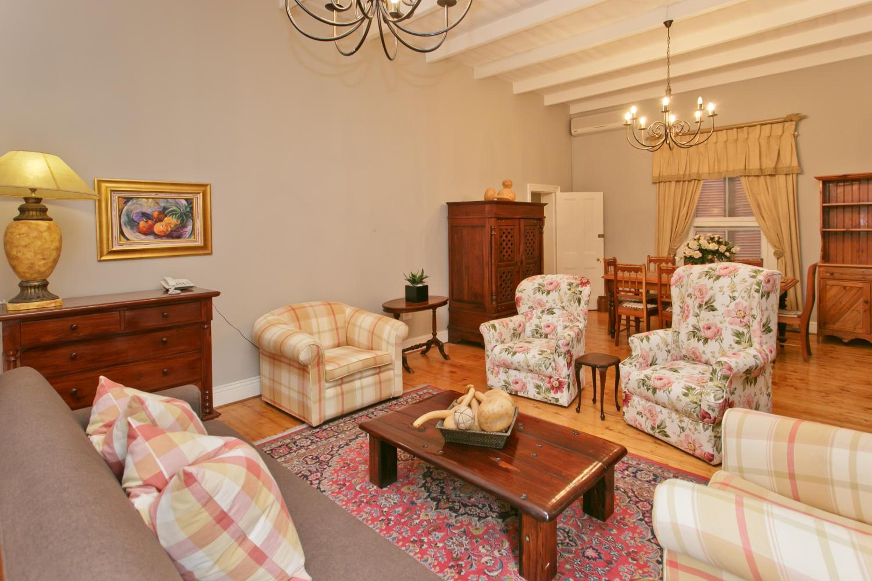 Beaufort Manor Country Lodge