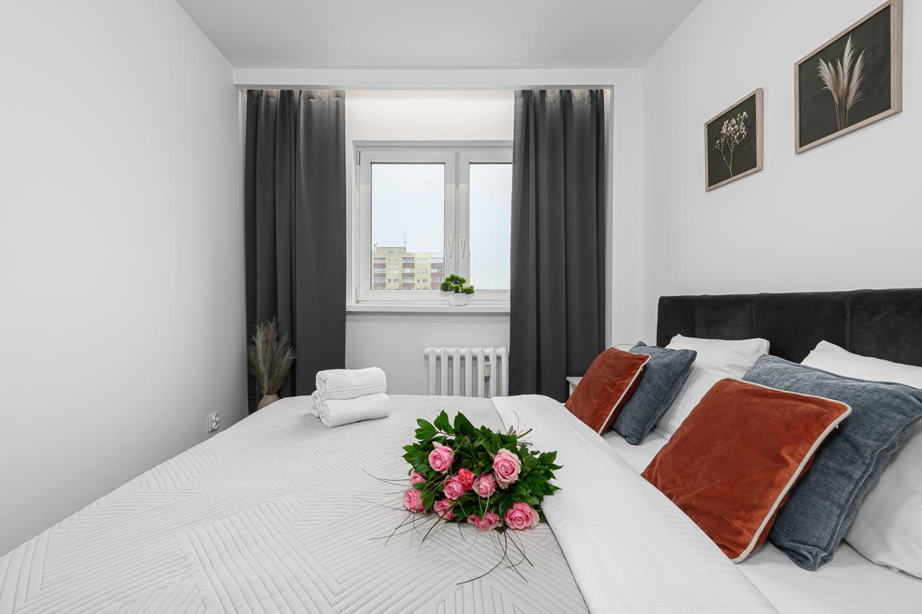 Lumina spacious 3-room apartment with balcony