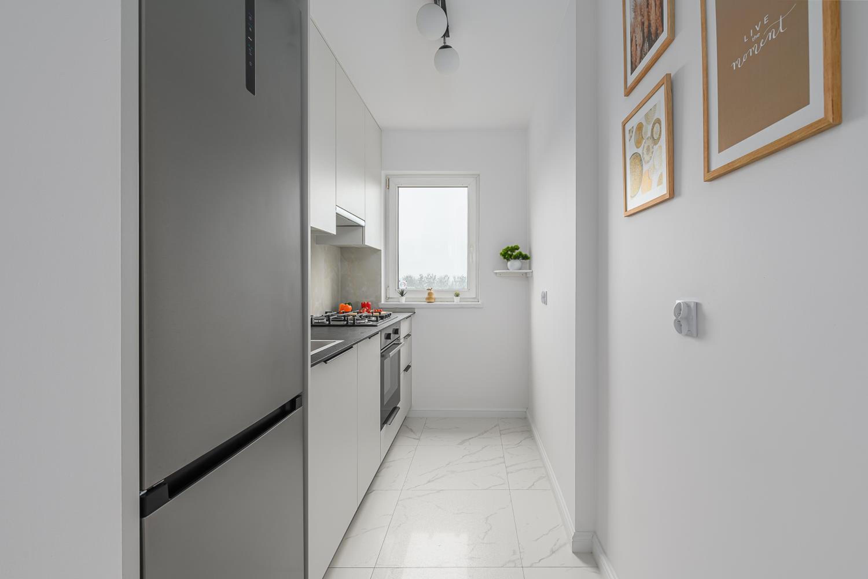 Lumina spacious 3-room apartment with balcony