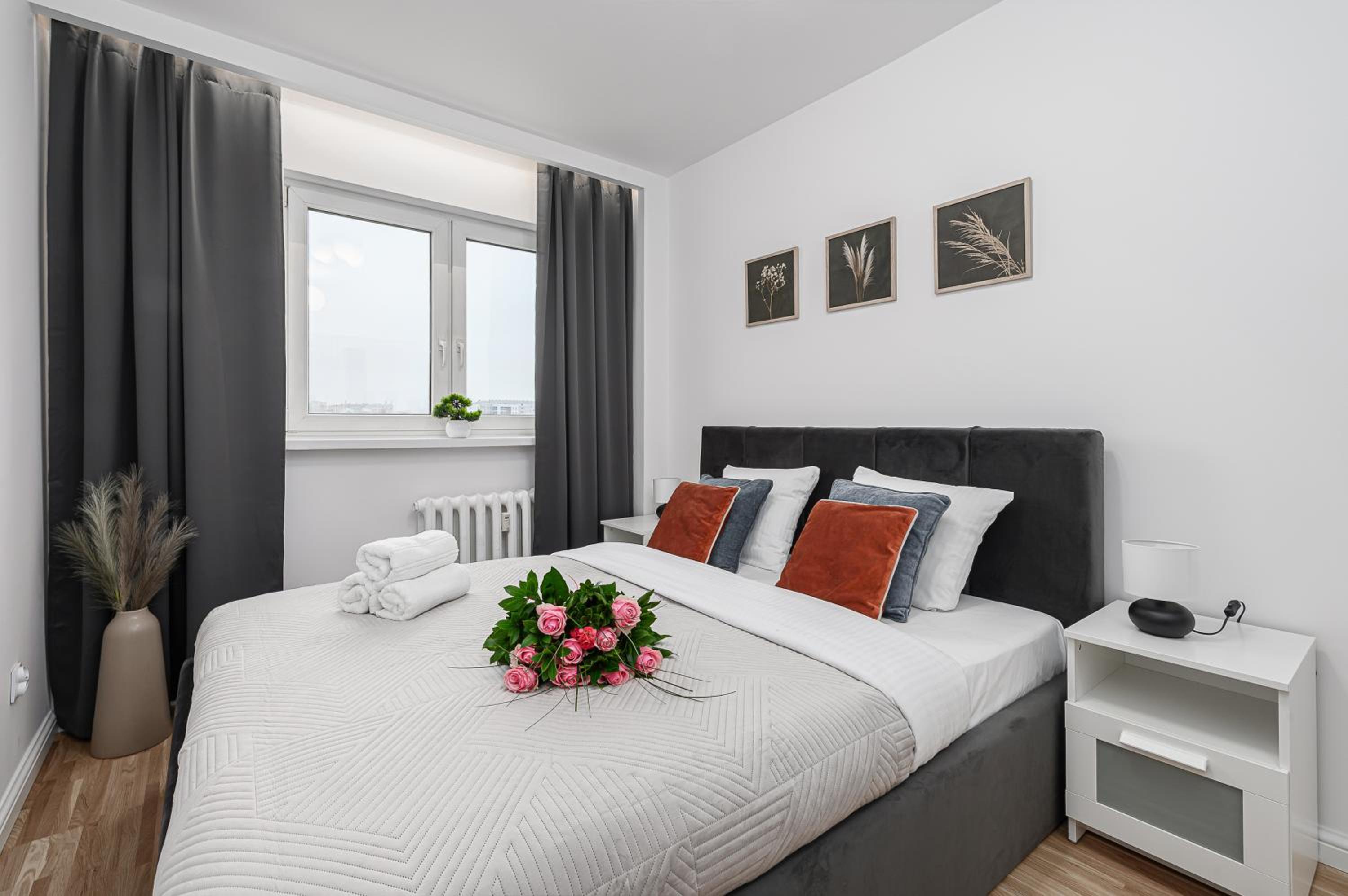 Lumina spacious 3-room apartment with balcony