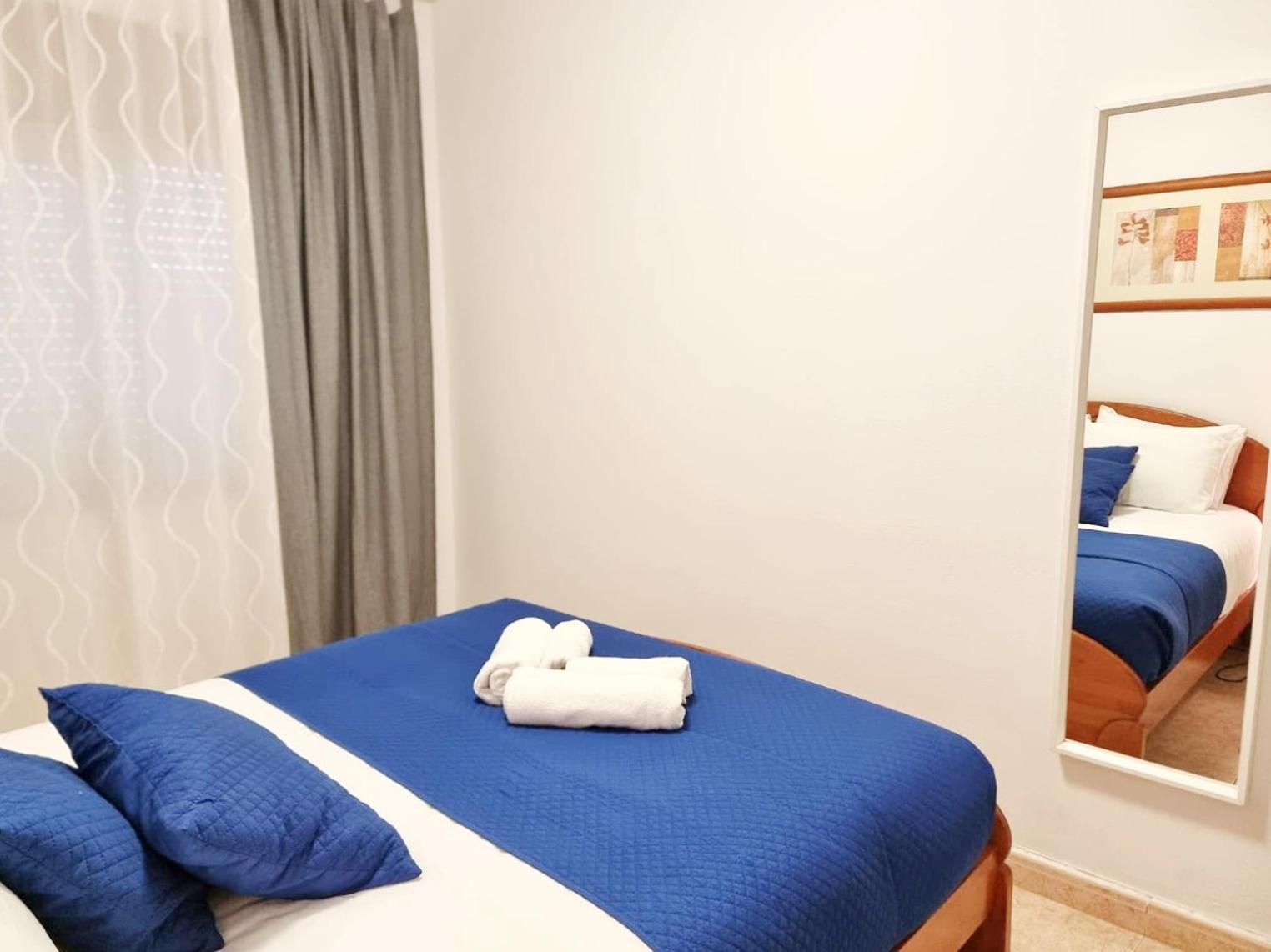 Happy House - Central Apartment