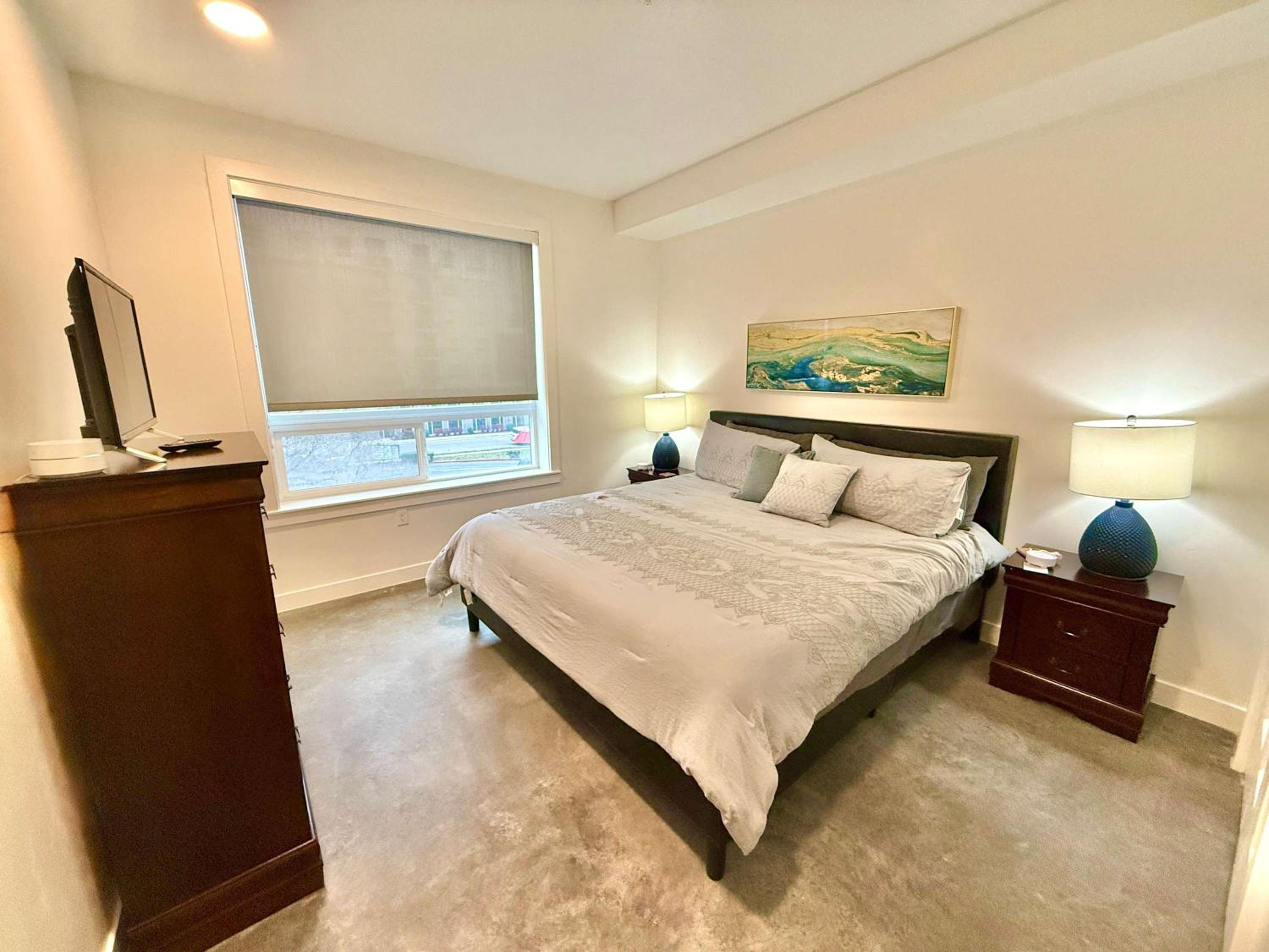 New Condo with LOTS of Amenities