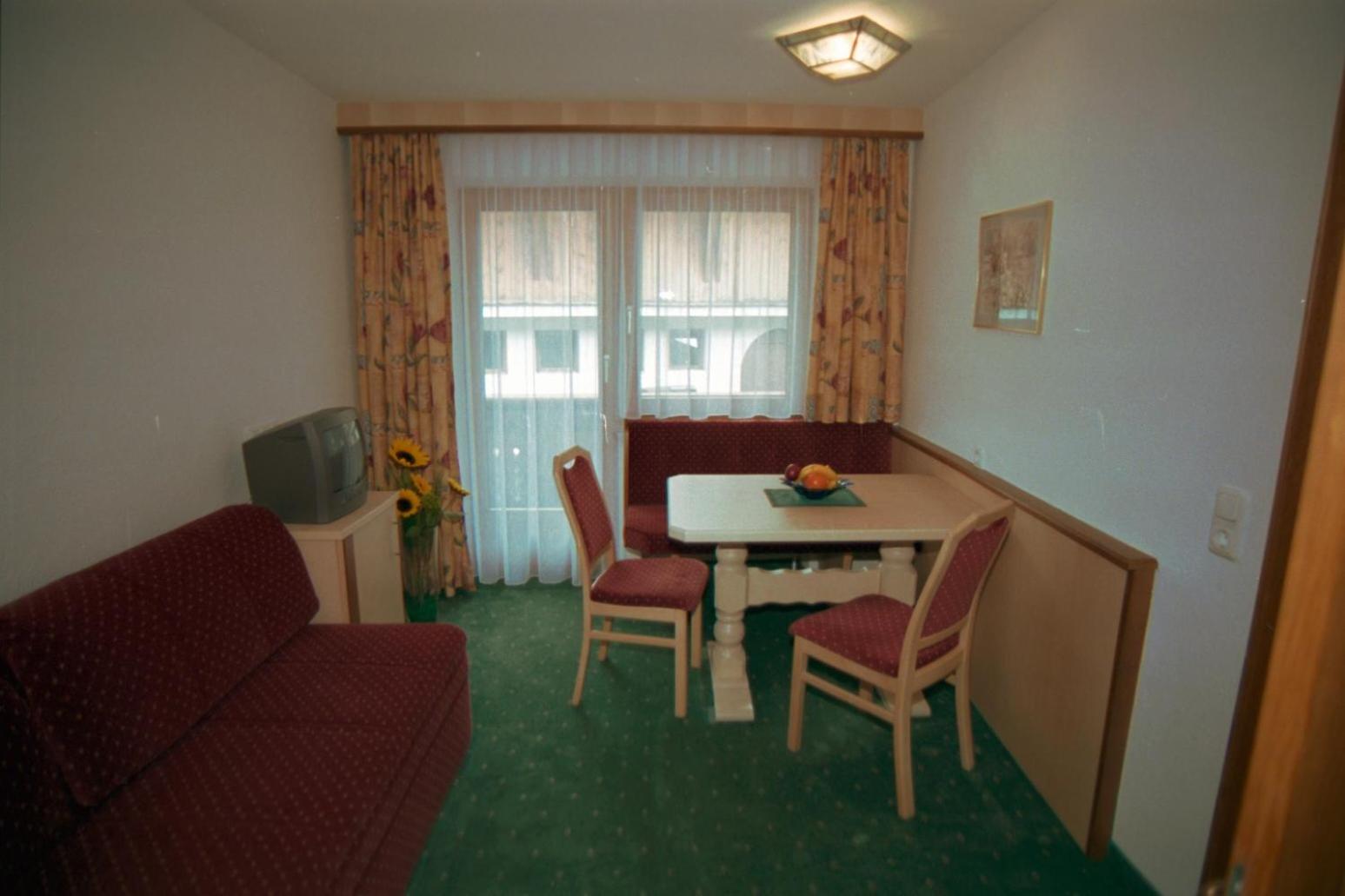 Hotel Garni Binta