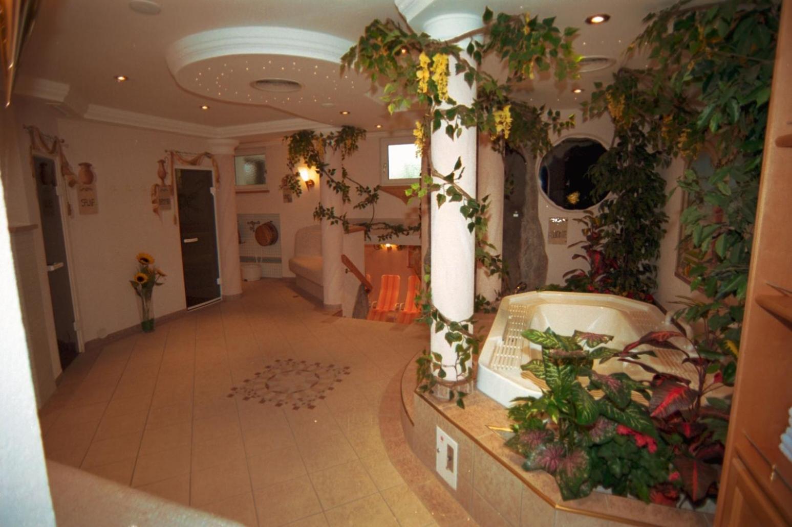 Hotel Garni Binta