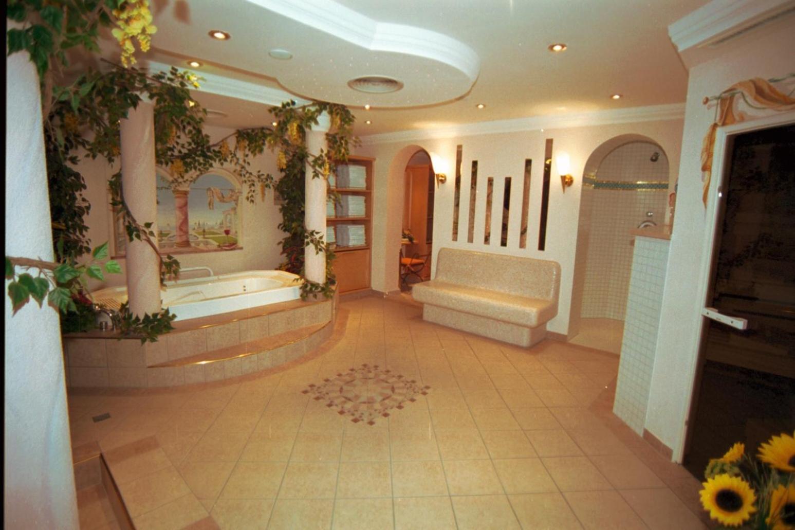 Hotel Garni Binta