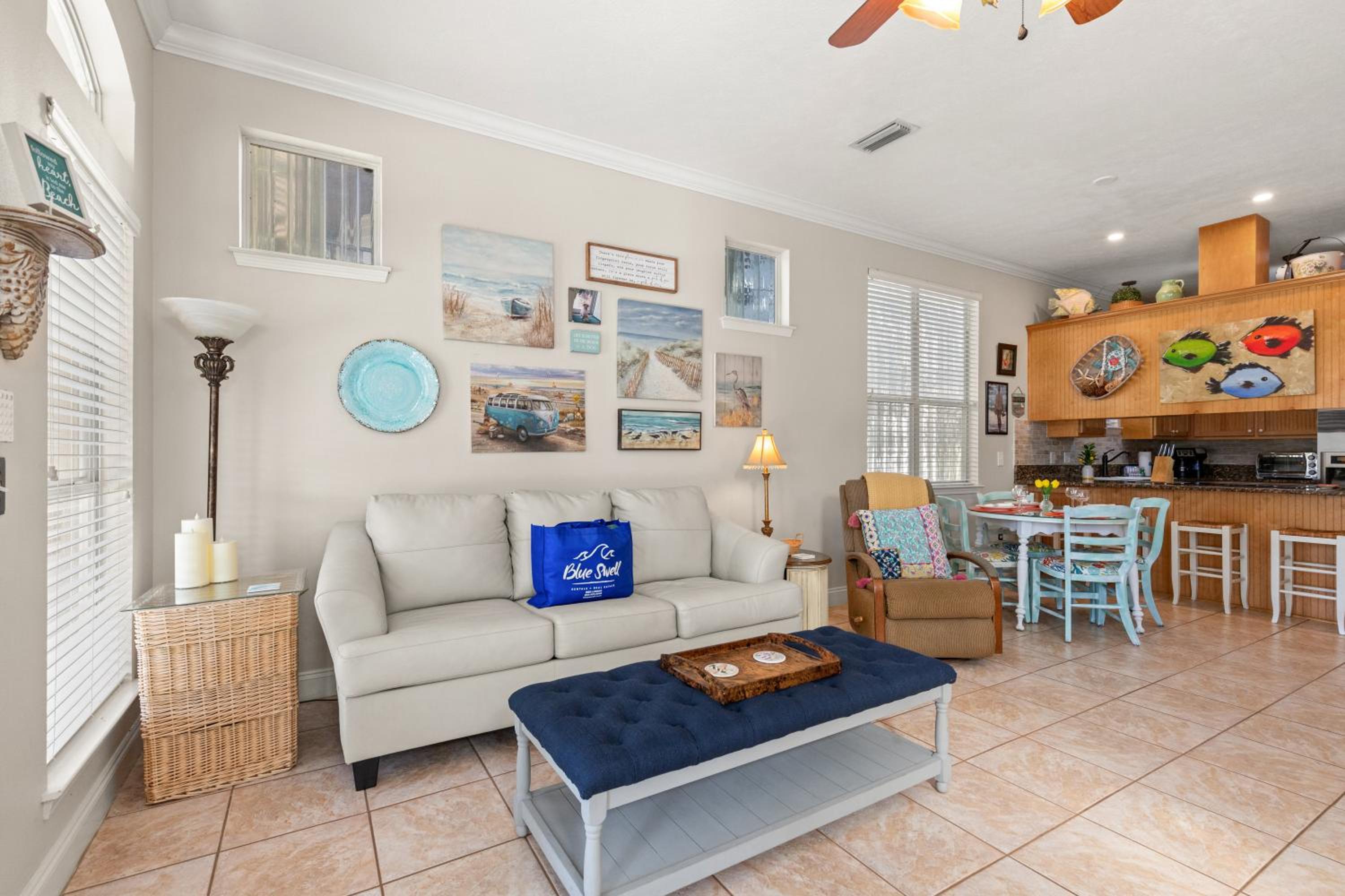 Sunset Cove: Charming 3BR/3BA Beach House Sleeps 8 with Sunsets & Serenity