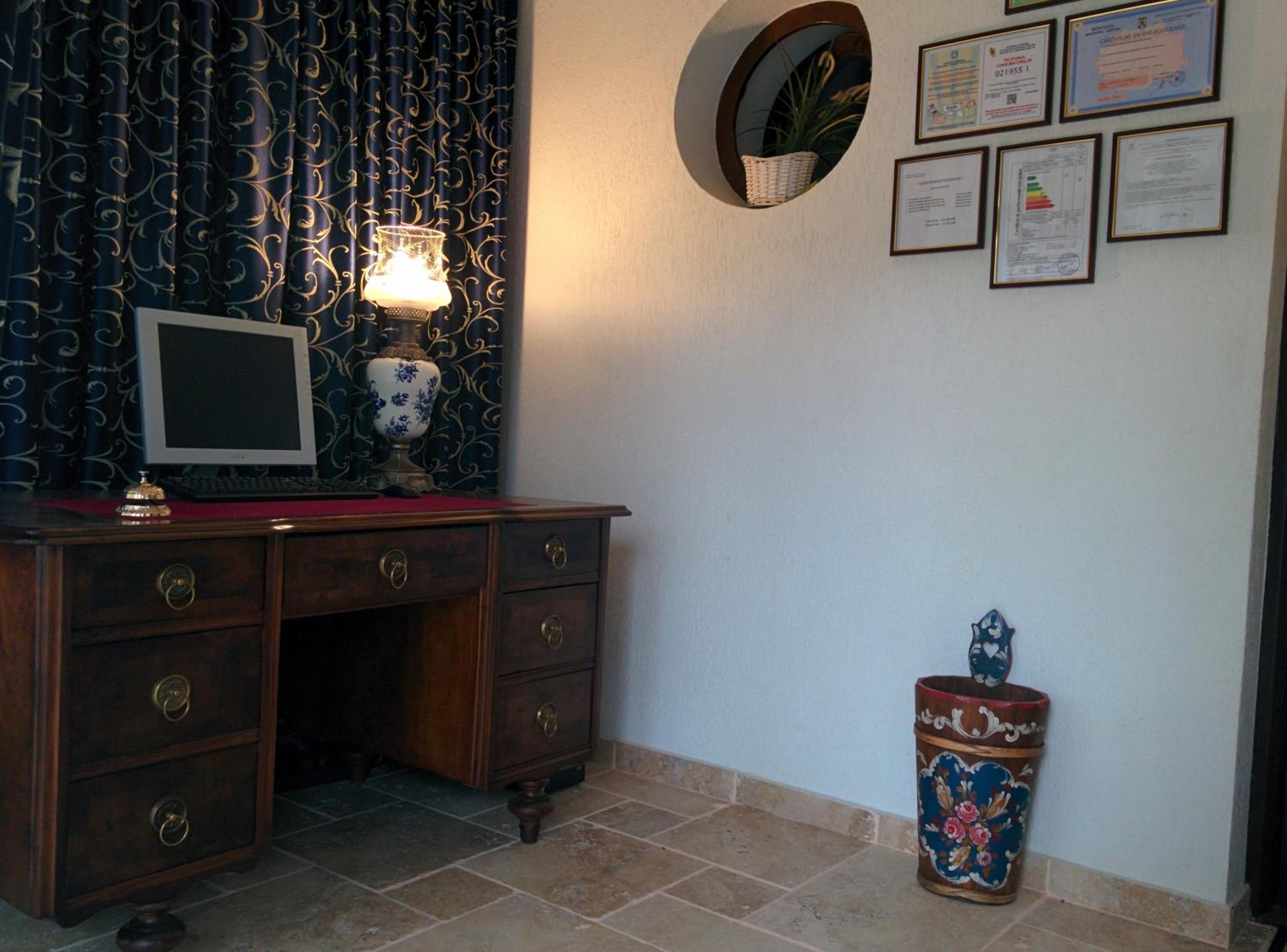 Photo 32