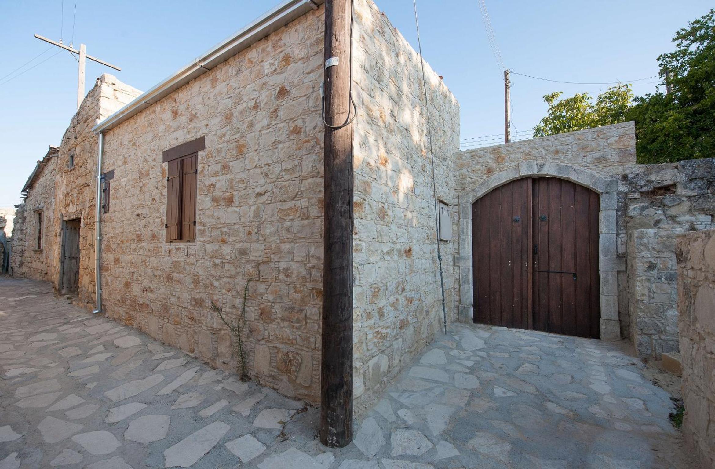 Oinoessa Traditional Boutique Guest Houses