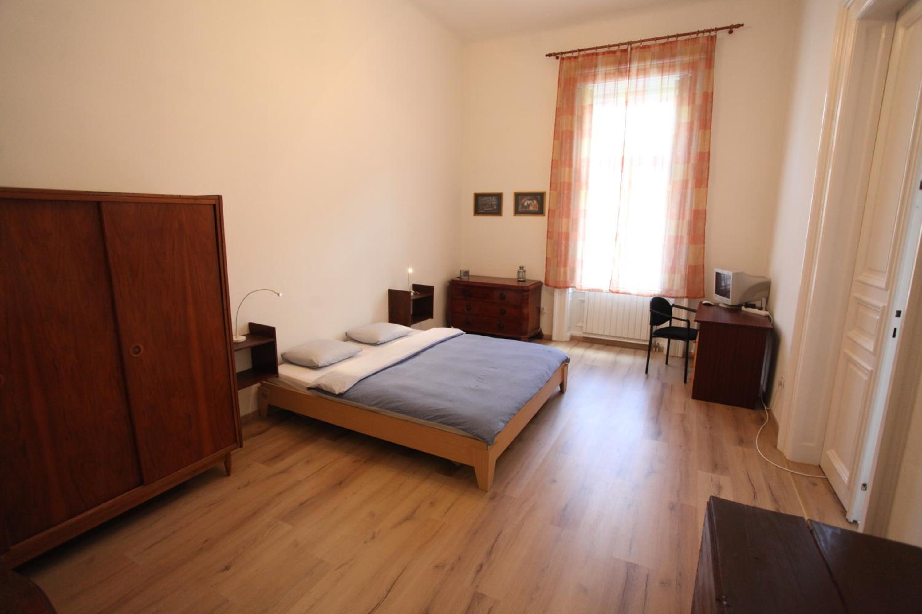 Sissy Apartment