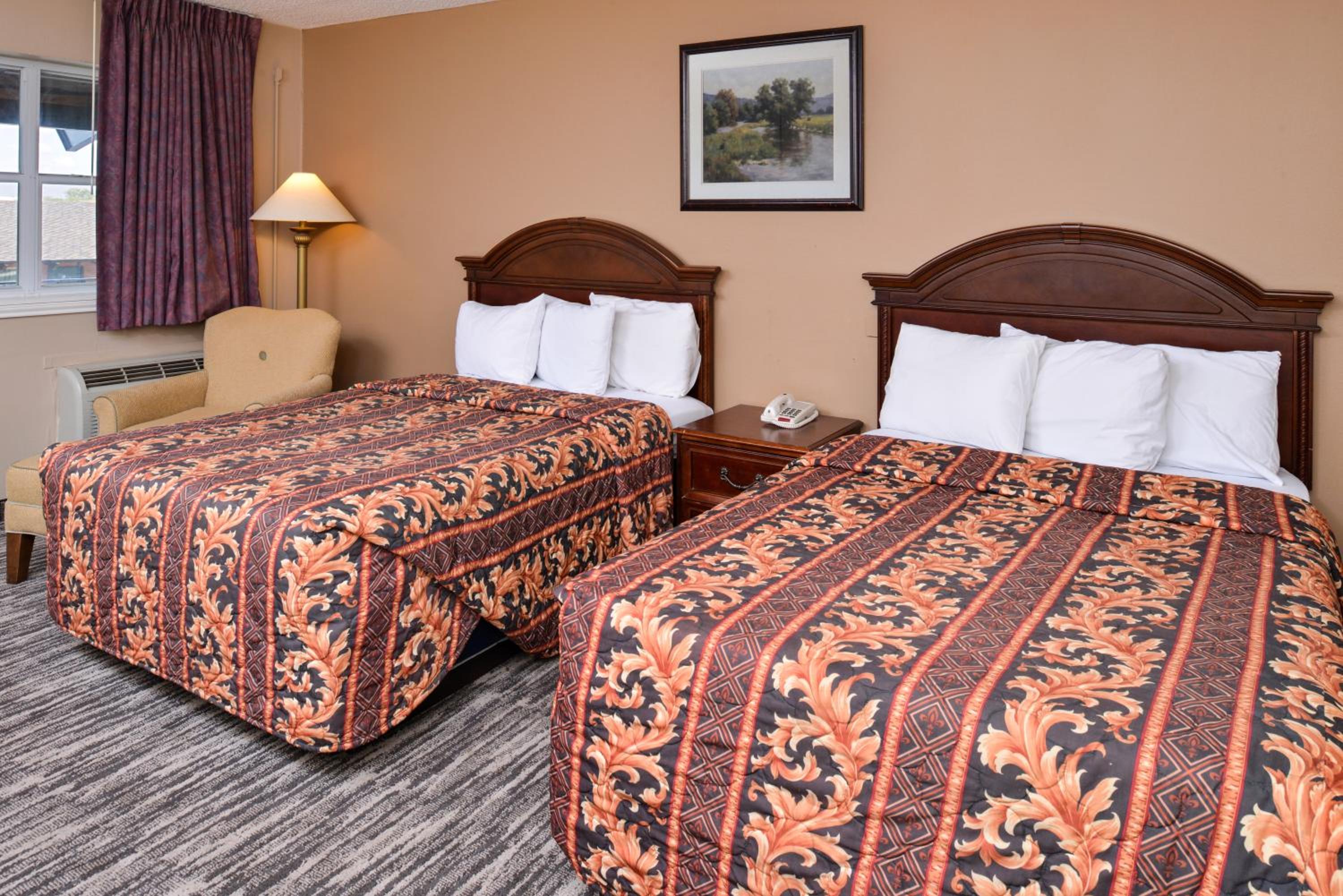 Sweetwater Vacations - Ranch House Motel - Property Image 12