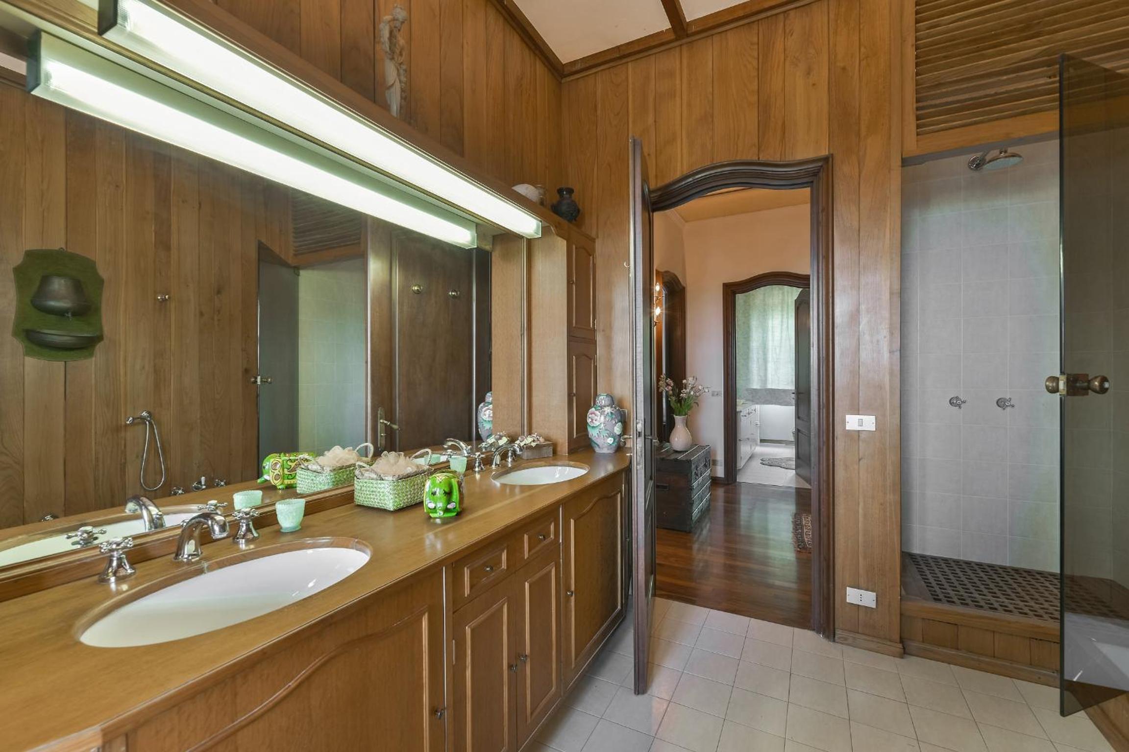 Photo 49