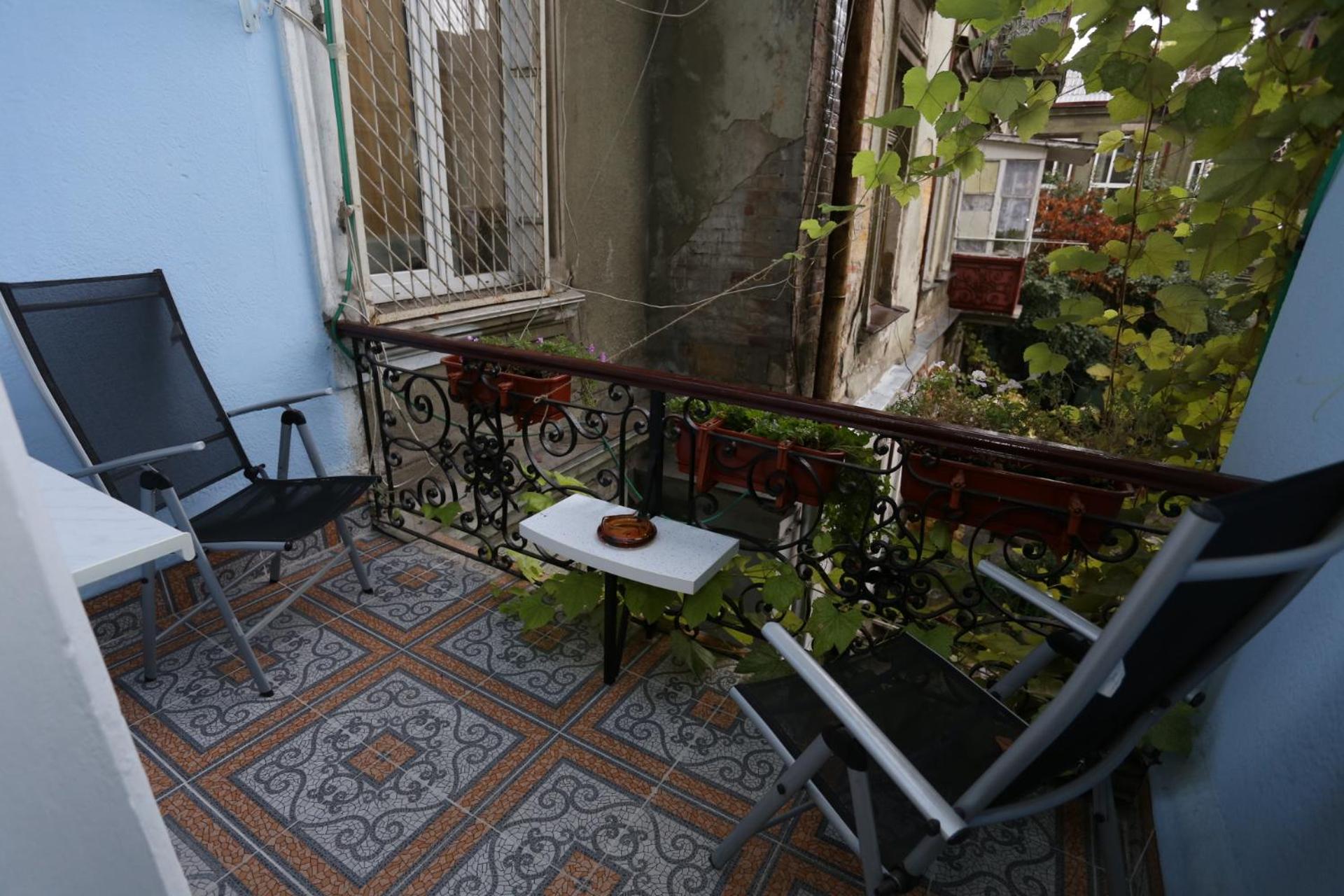 Apartments on Bunina 28 view 5