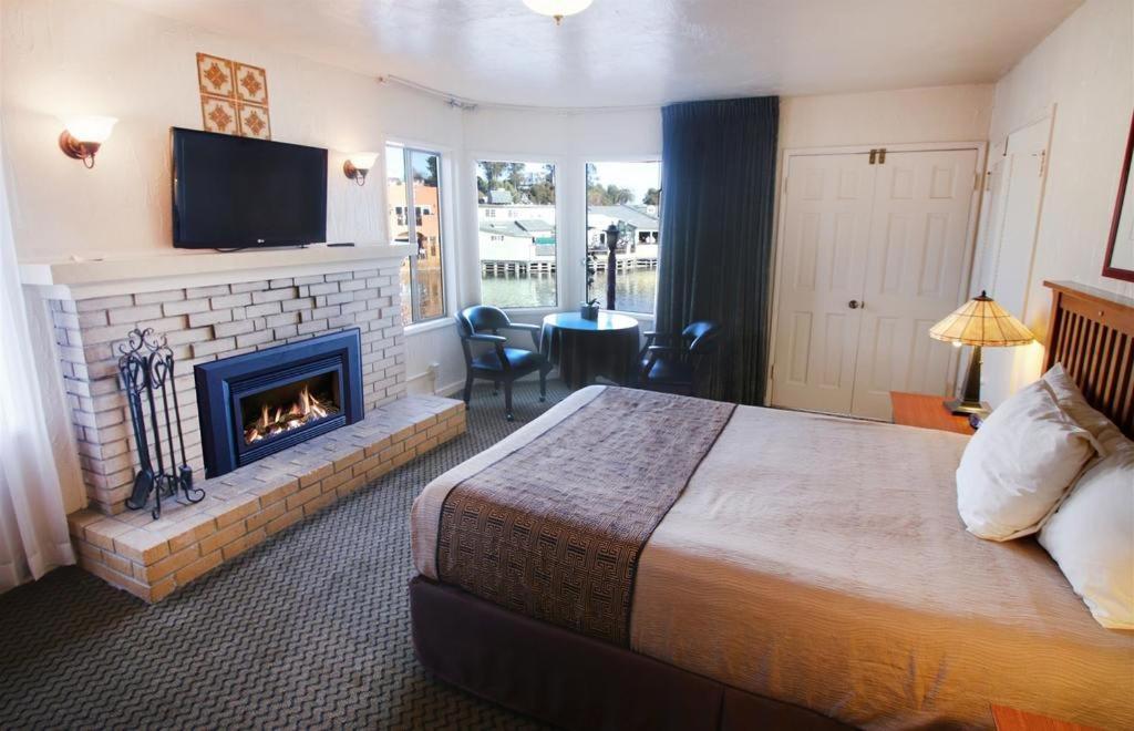 Capitola Venetian Hotel 110