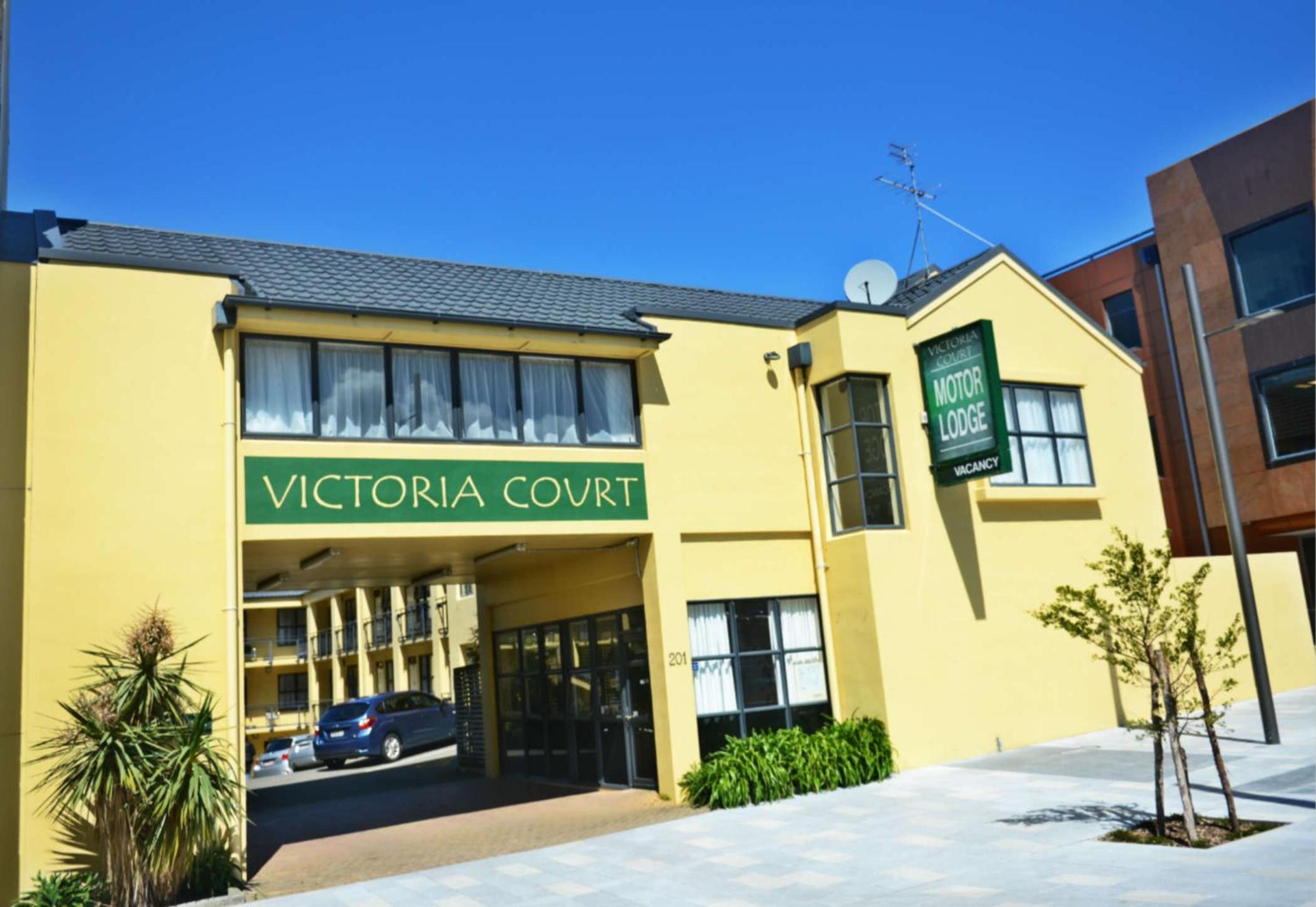 Hotel Victoria Court Motor Lodge - Image 1