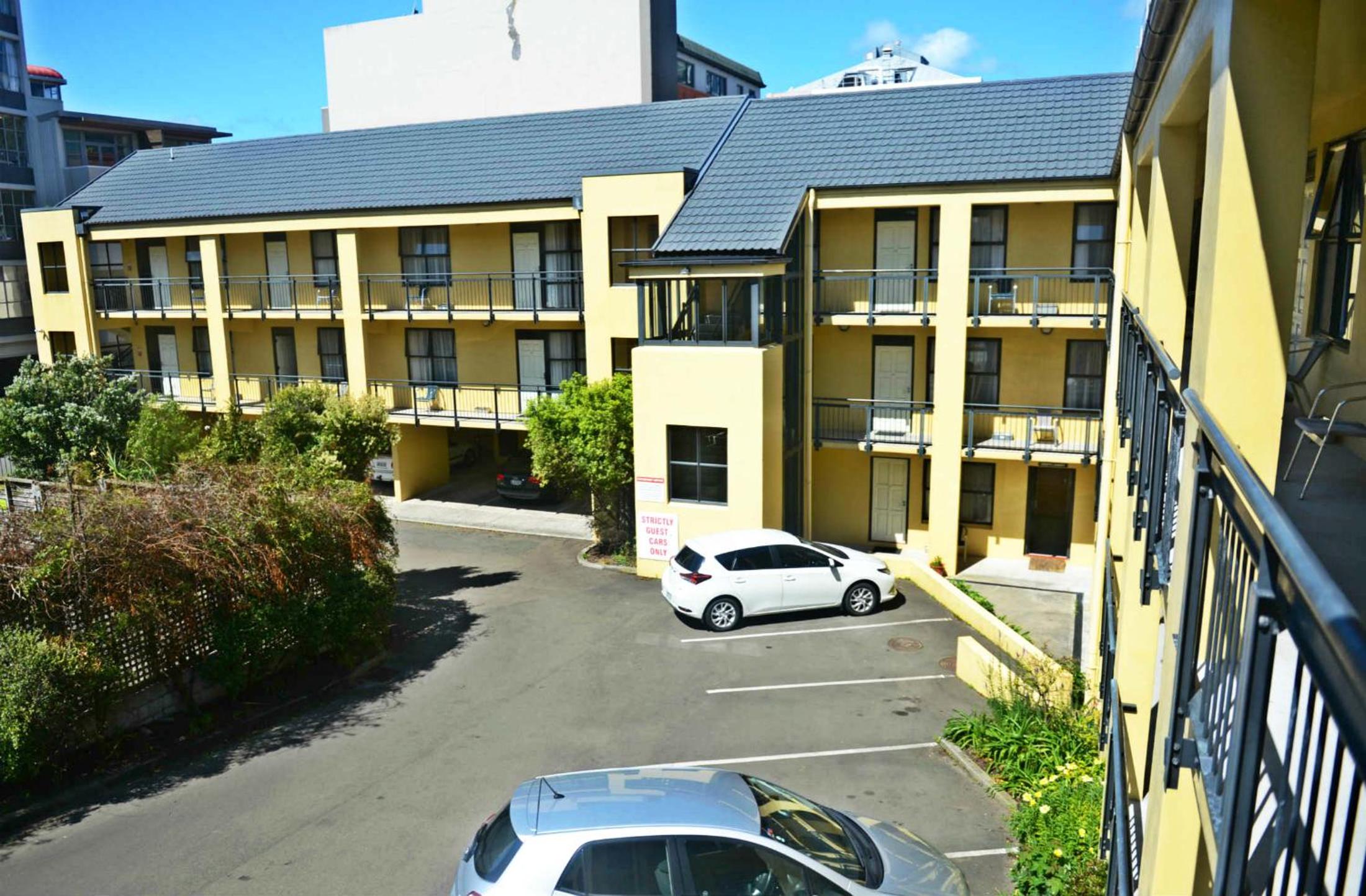 Victoria Court Motor Lodge - Free Parking
