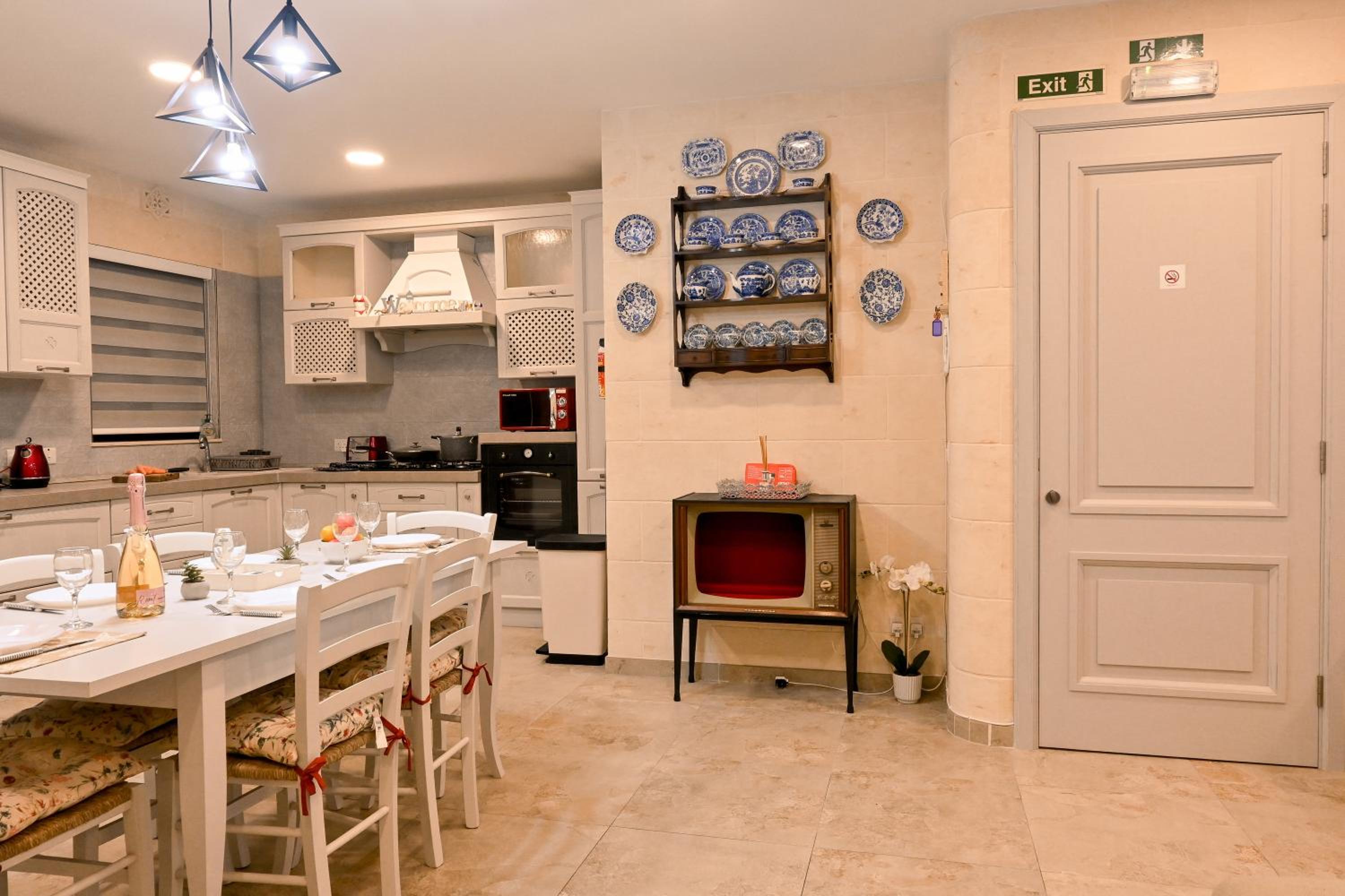 Valley Mist Apart NB 1 Xlendi Gozo - Happy Rentals