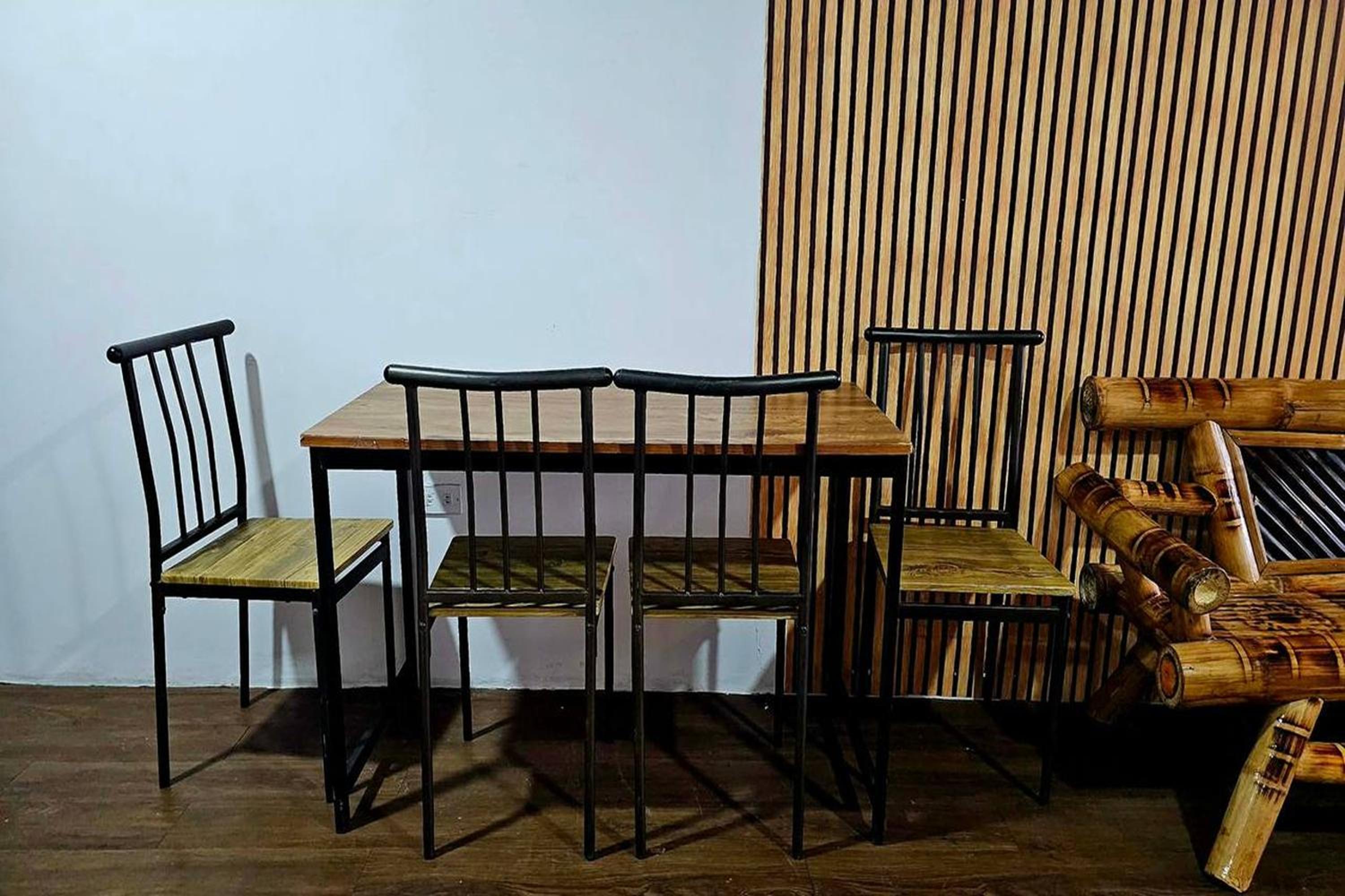 Barelle Hostel, Coffee and Wine Bar