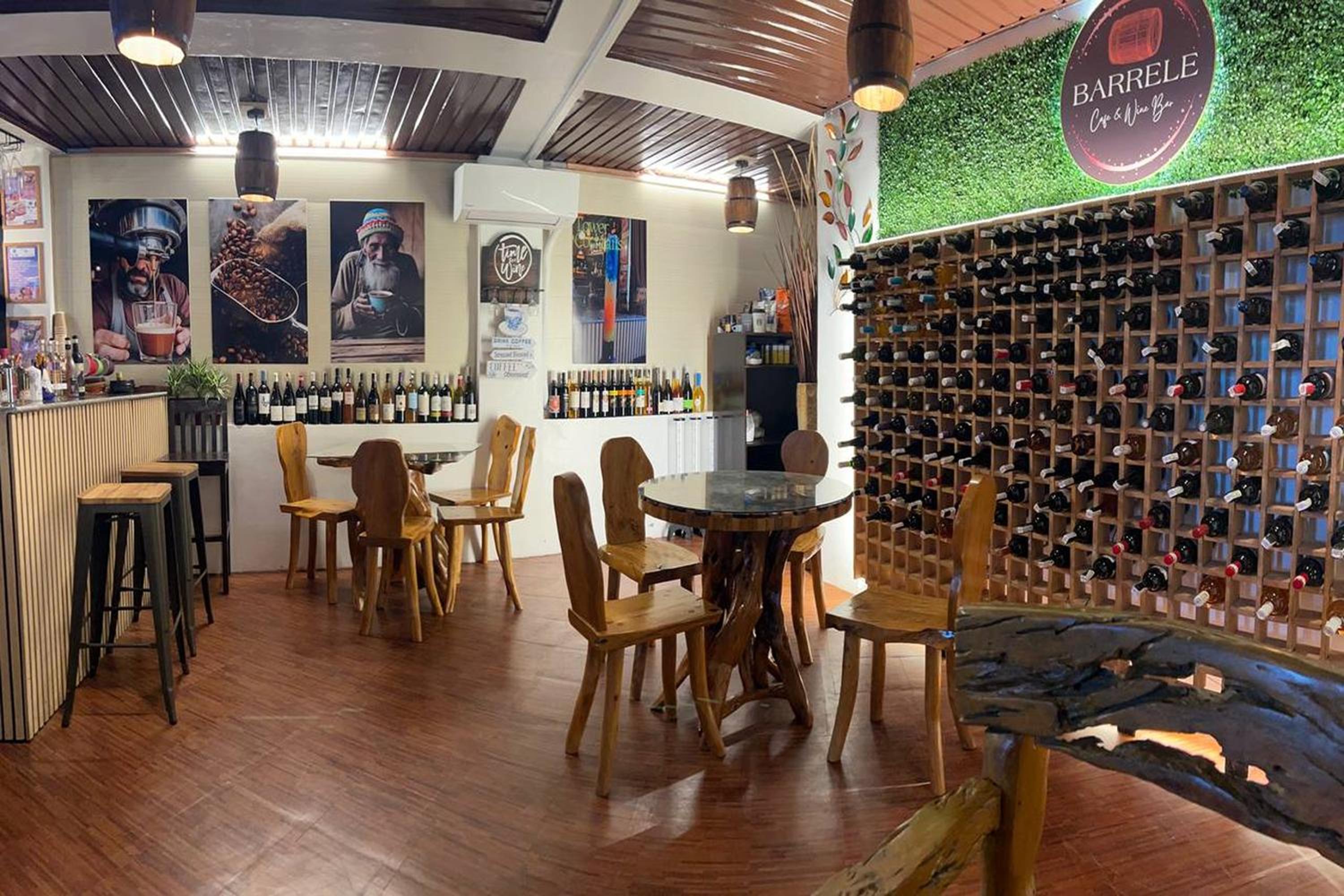 Barelle Hostel, Coffee and Wine Bar