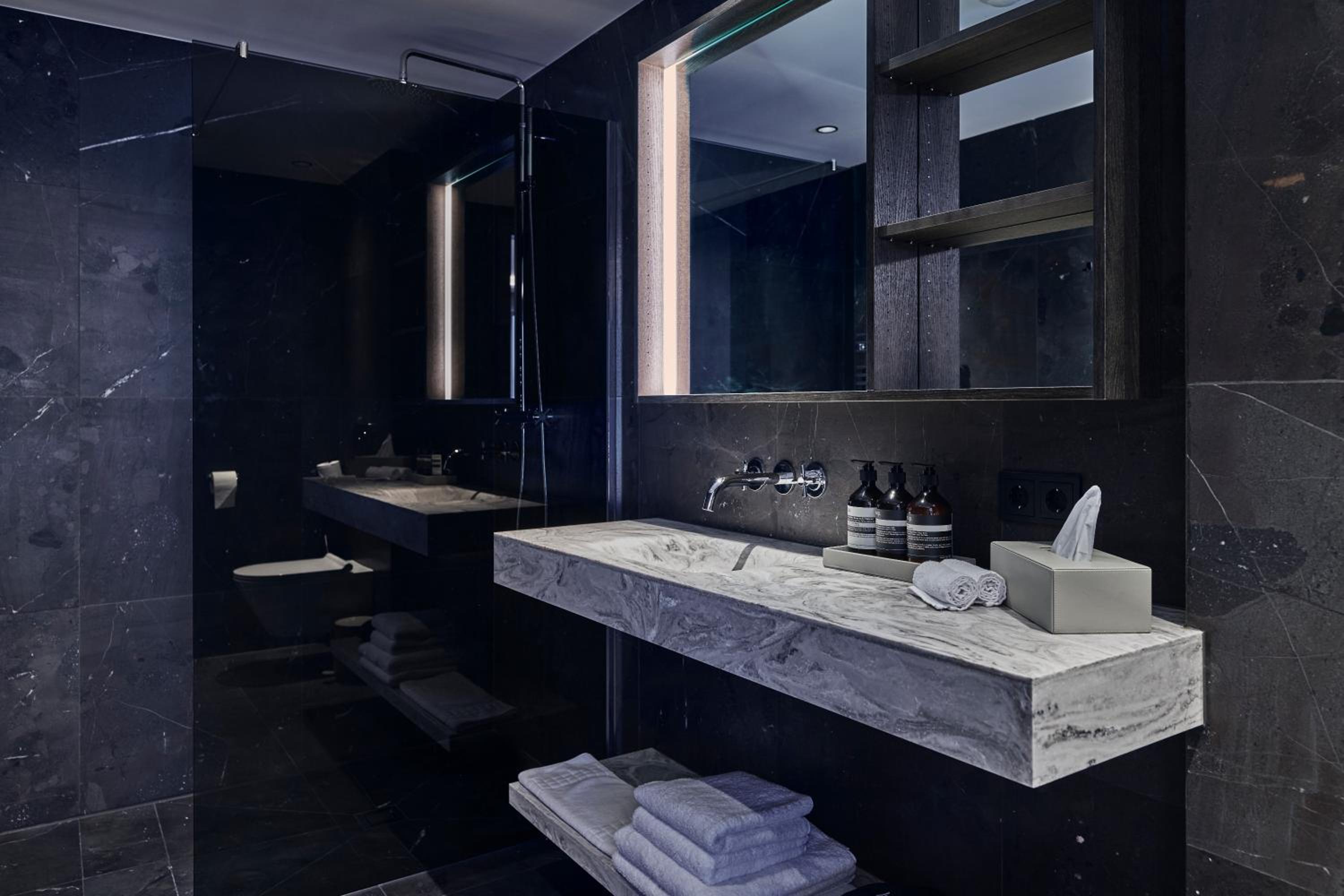 Chalet Ischgl - Modern Luxury Residences