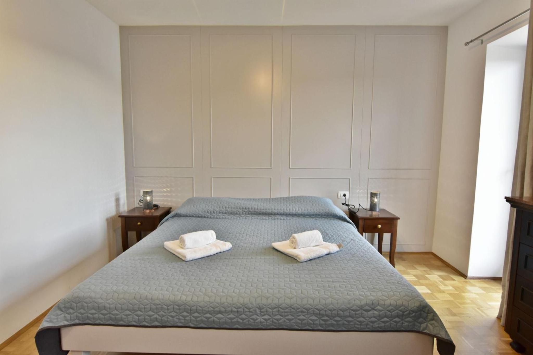 Two-story holiday home for in Valica