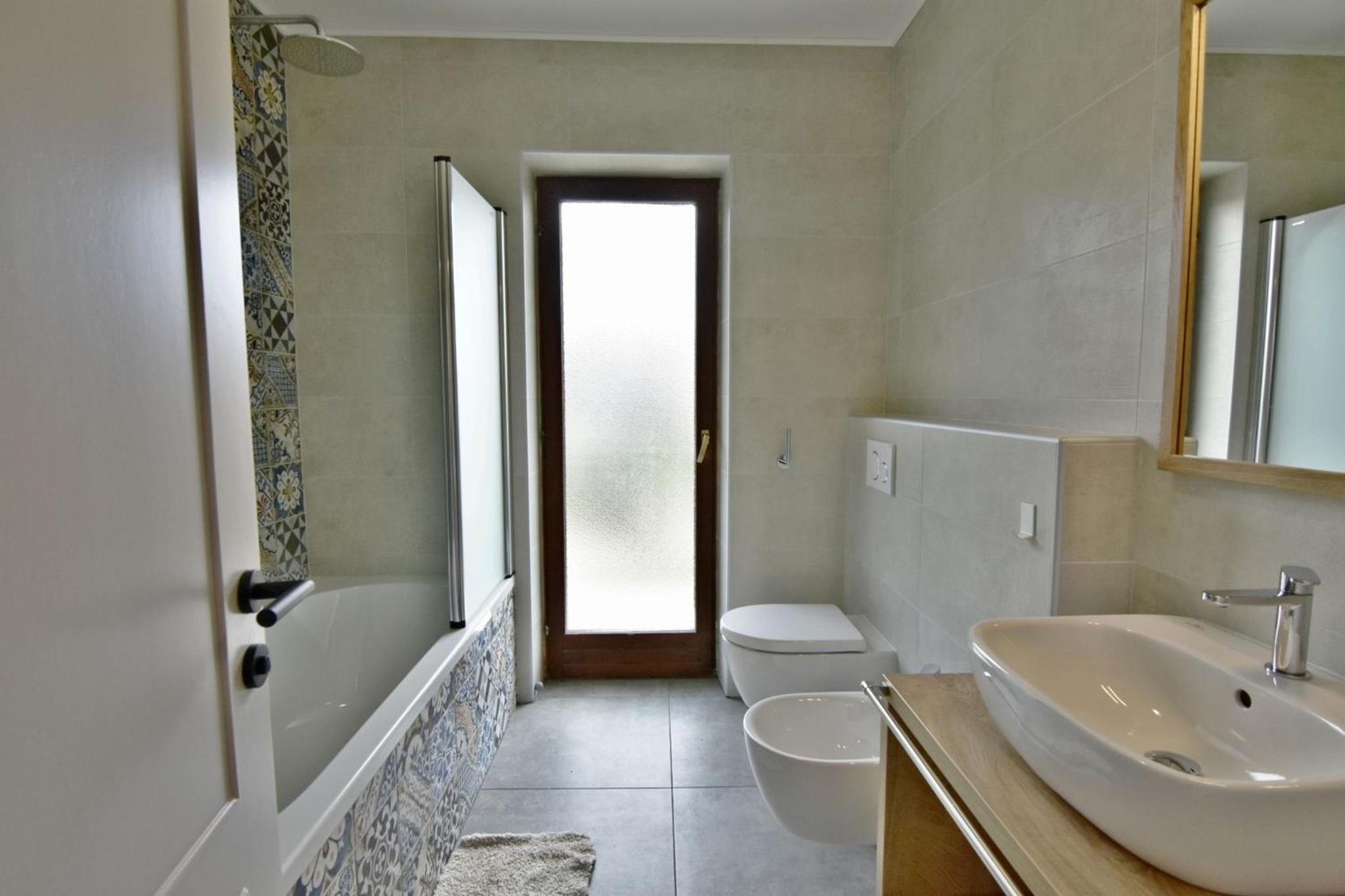Two-story holiday home for in Valica