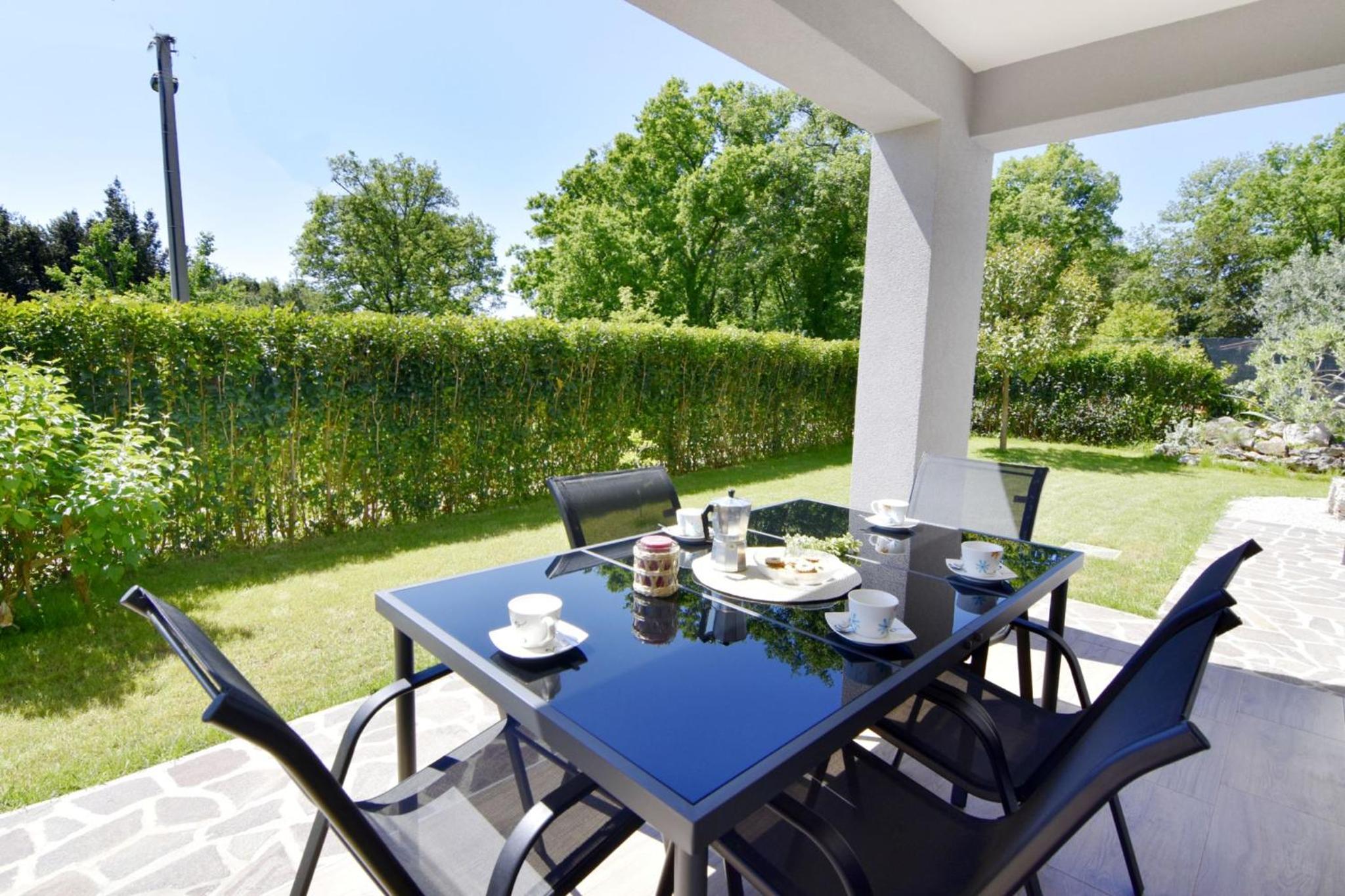 Relaxing holiday home with shared pool
