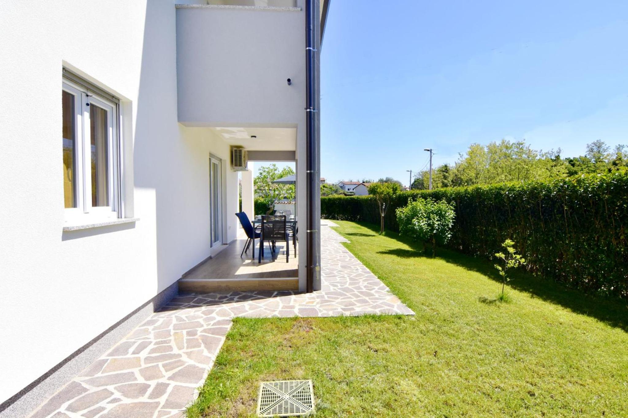 Relaxing holiday home with shared pool