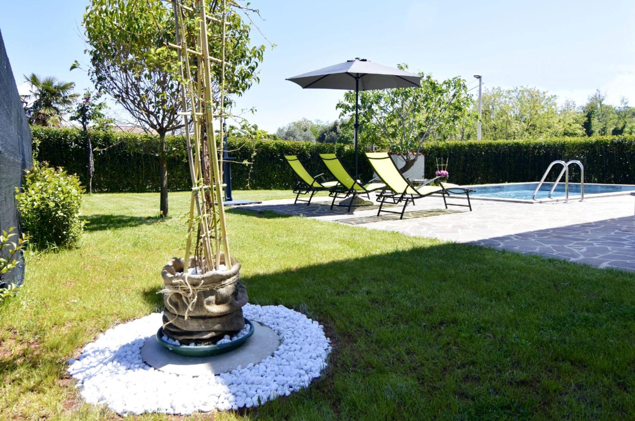 Relaxing holiday home with shared pool
