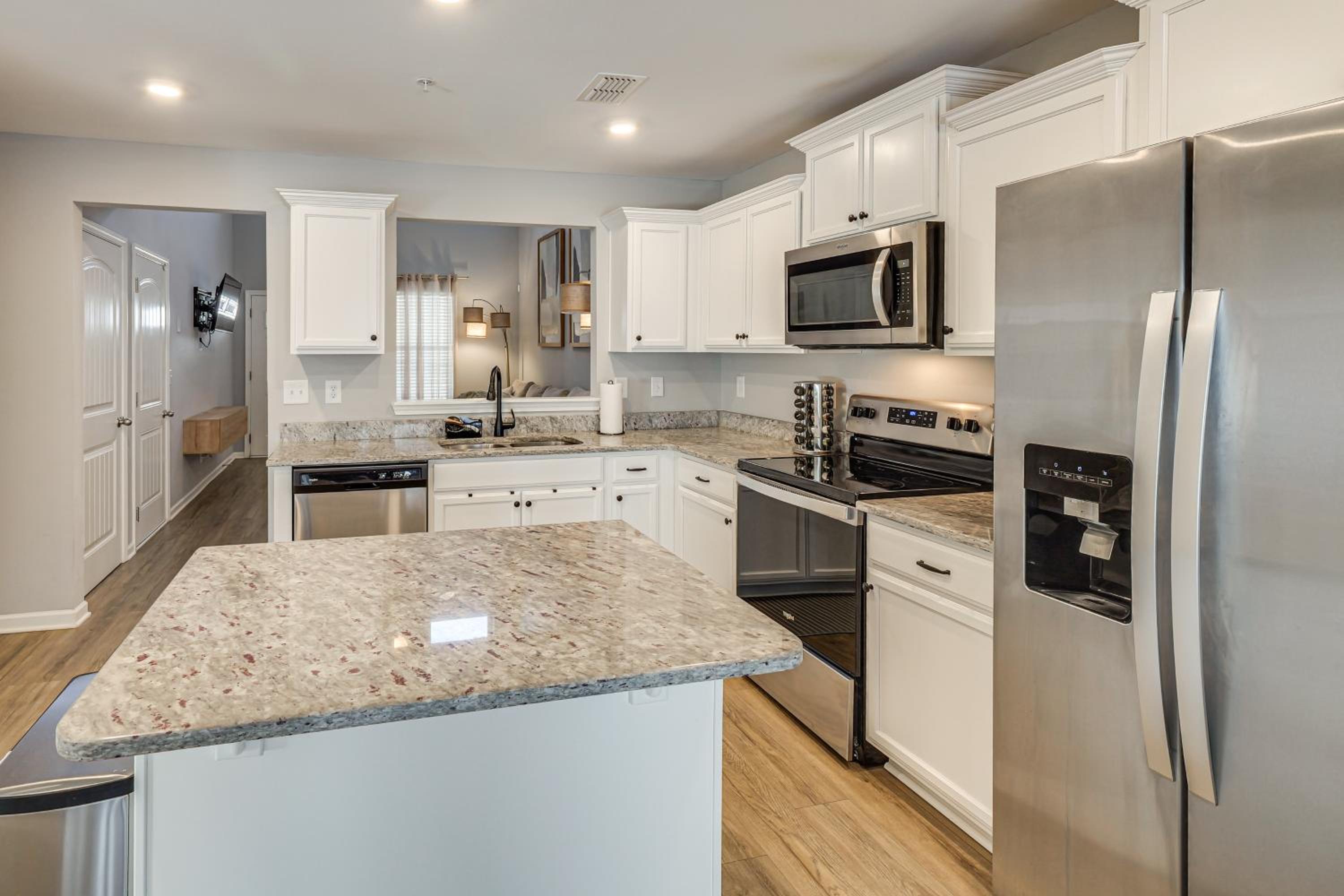 Quiet and Comfy Spring Hill Townhome with WFH Setup