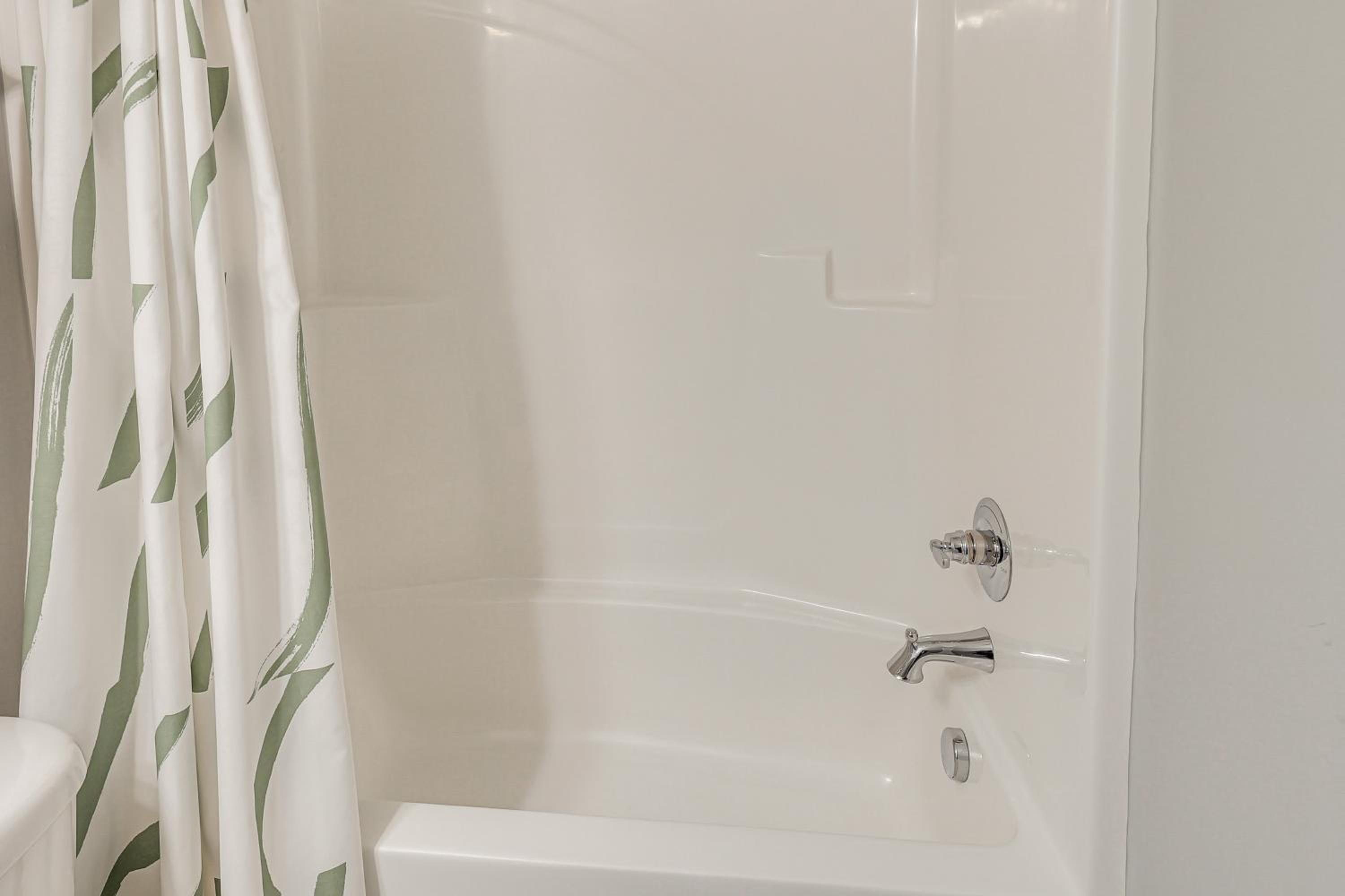 Quiet and Comfy Spring Hill Townhome with WFH Setup