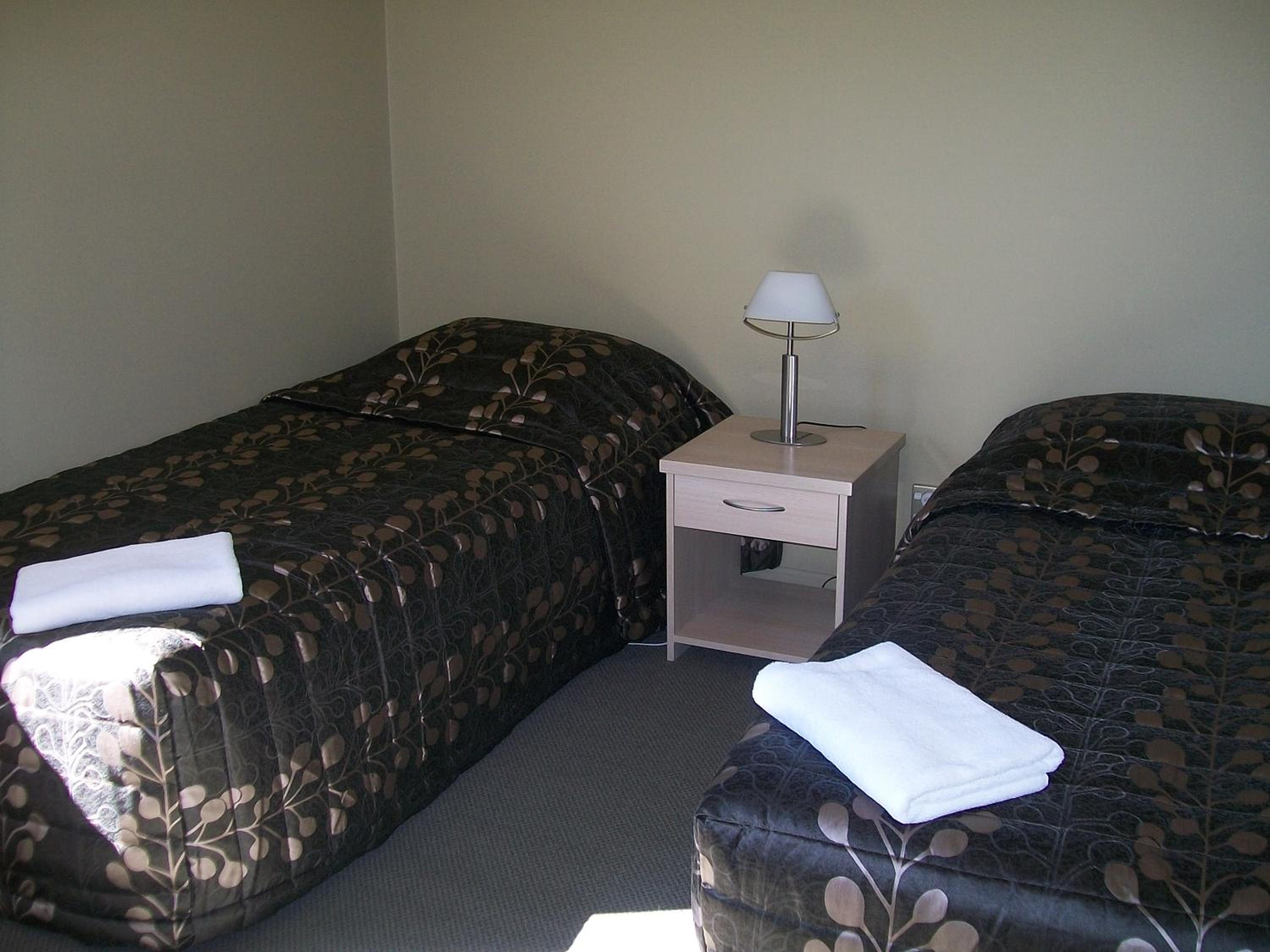 Sierra Motel and Apartments