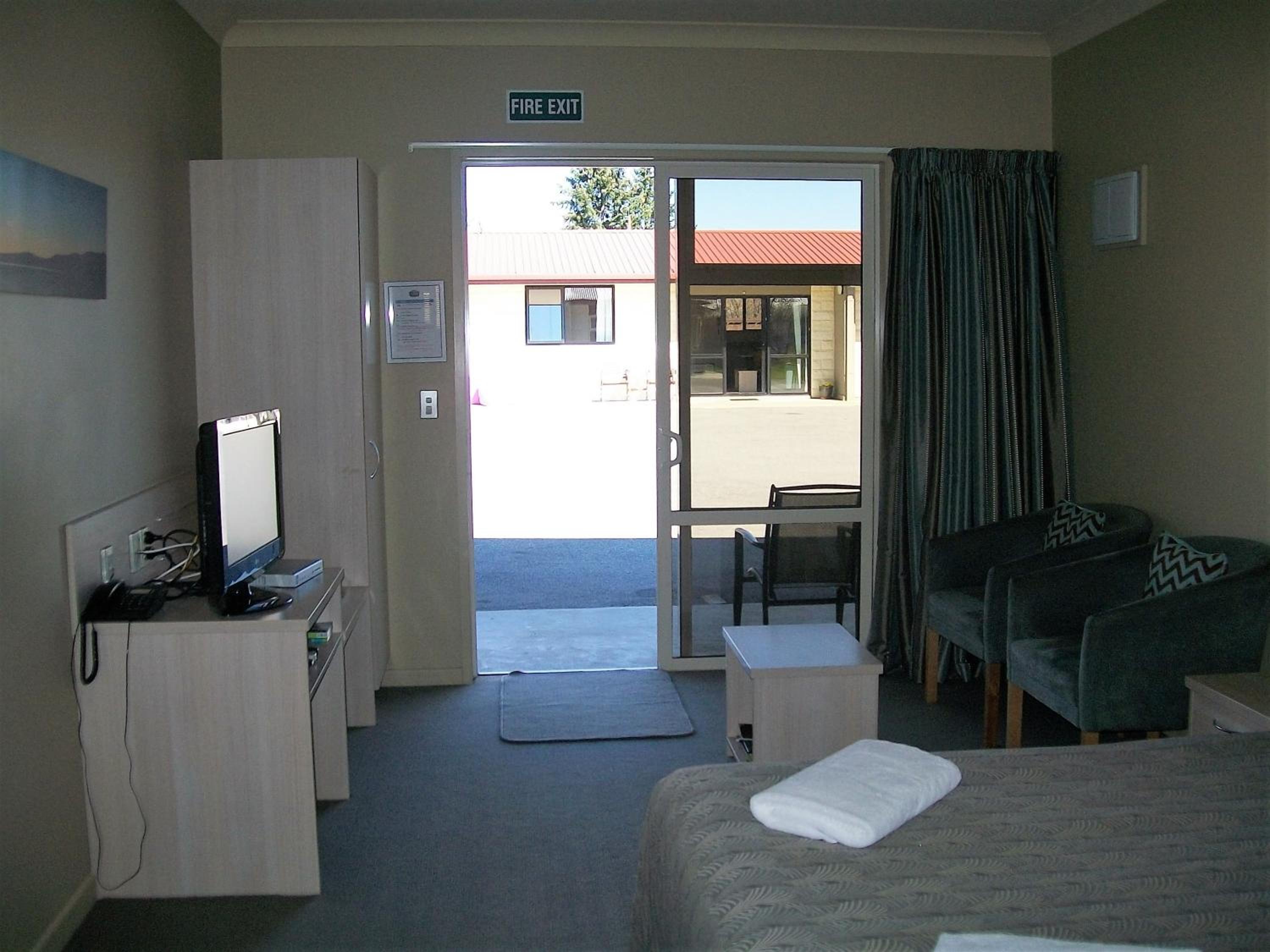 Sierra Motel and Apartments