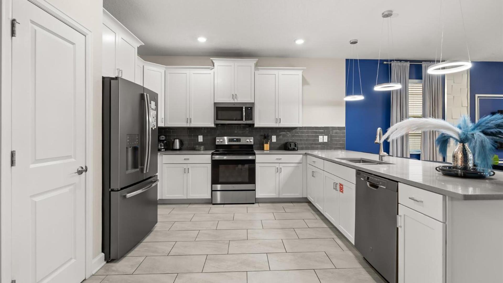 Upstay ChampionsGate 9BR Villa with Pool & Cinema