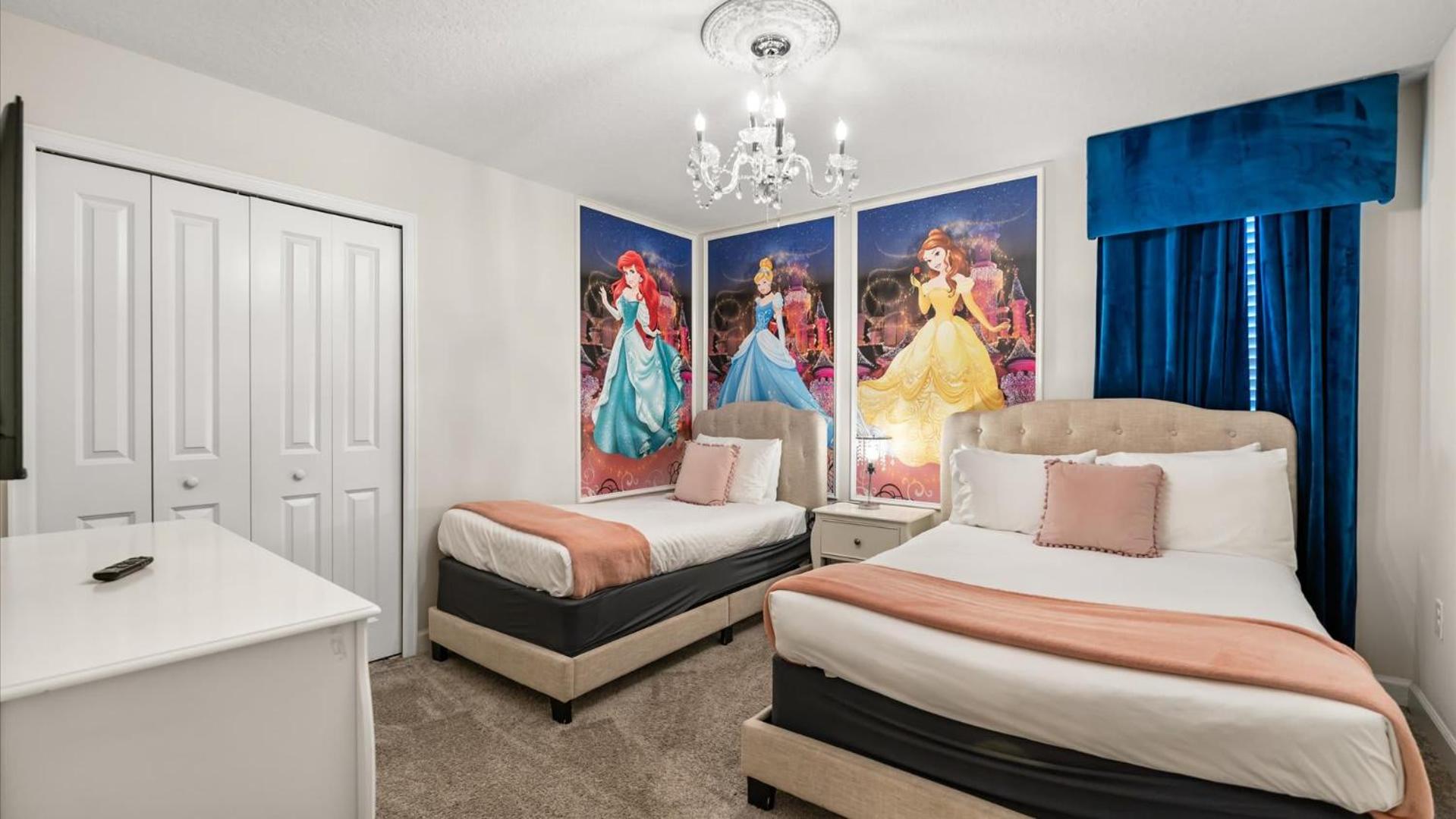 Upstay ChampionsGate 9BR Villa with Pool & Cinema