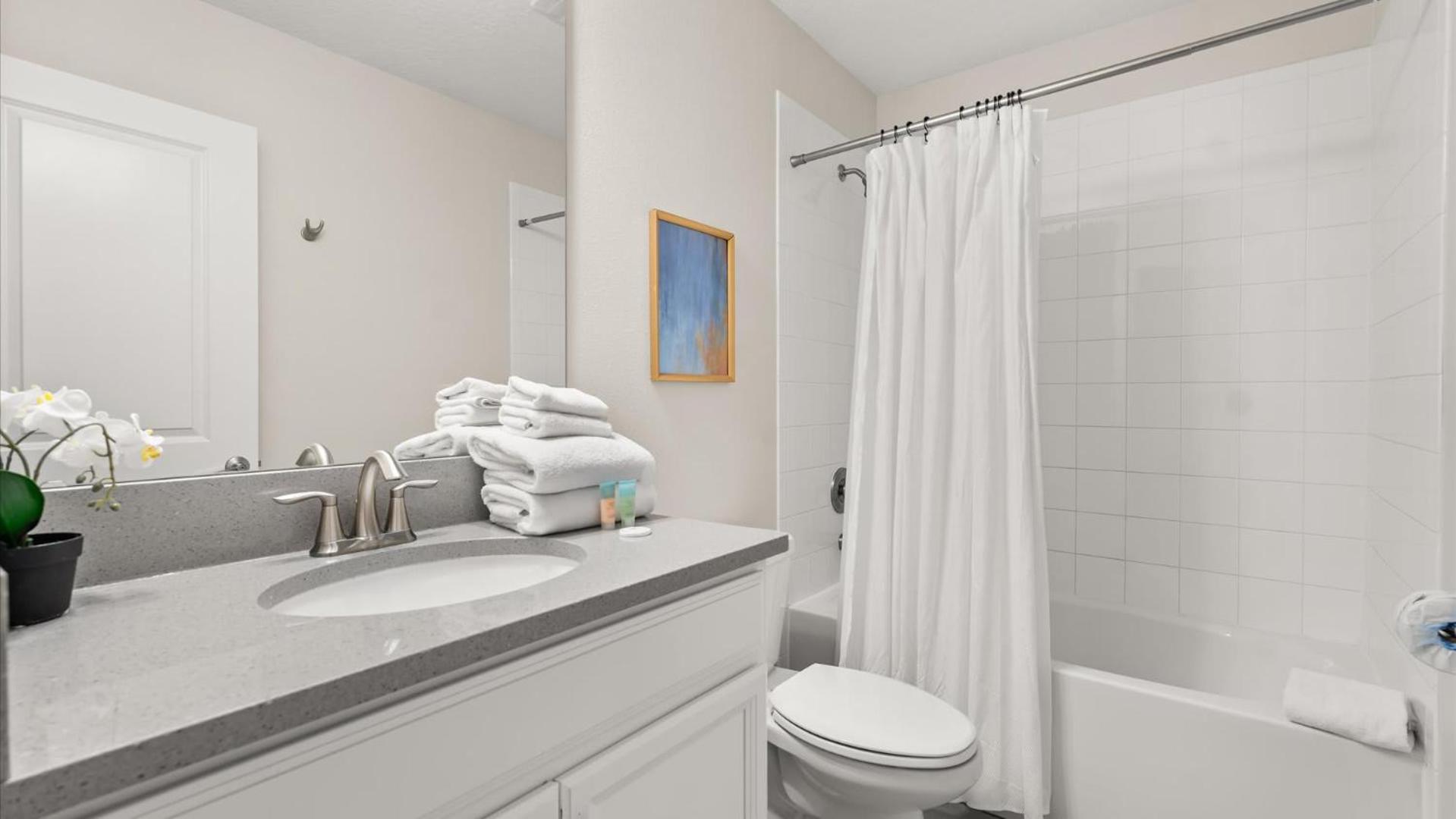 Upstay ChampionsGate 9BR Villa with Pool & Cinema
