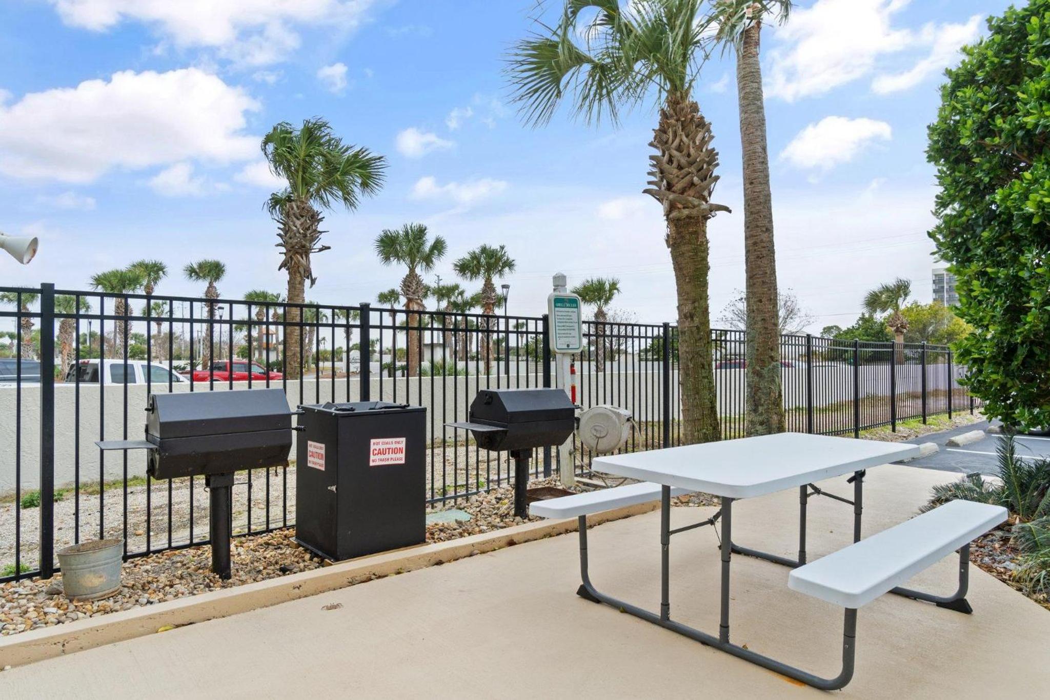 Perdido Towers West 606