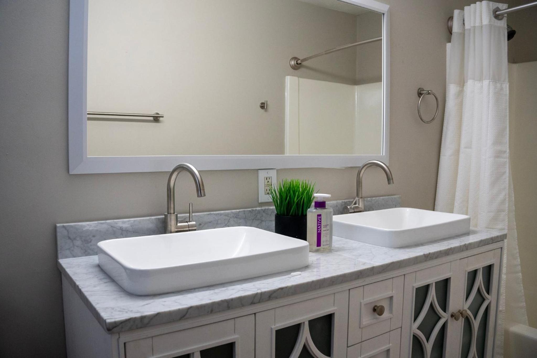 Charming 3 Bedroom Home with Spacious Living and Convenient to Shopping & Interstate