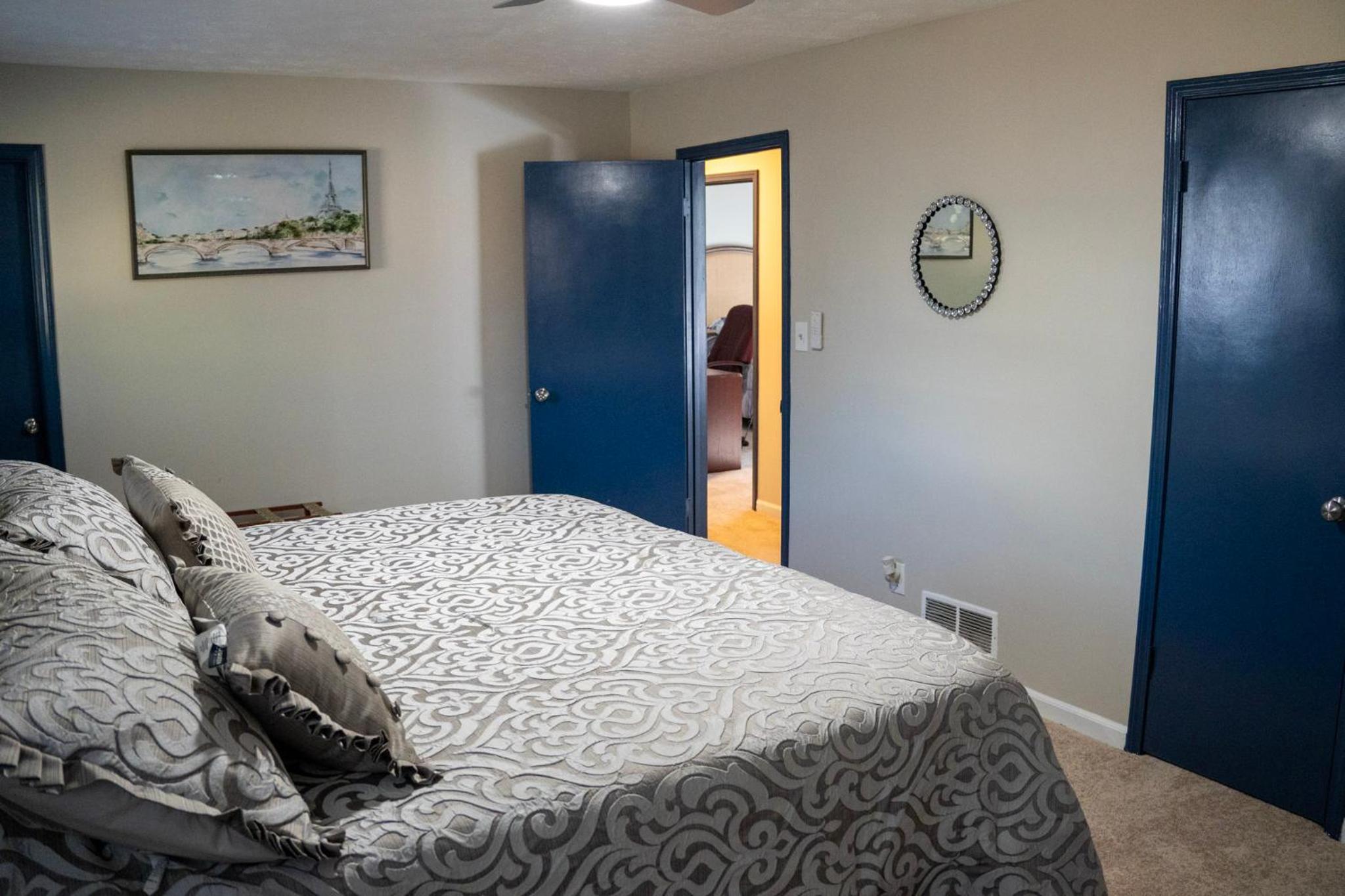 Charming 3 Bedroom Home with Spacious Living and Convenient to Shopping & Interstate
